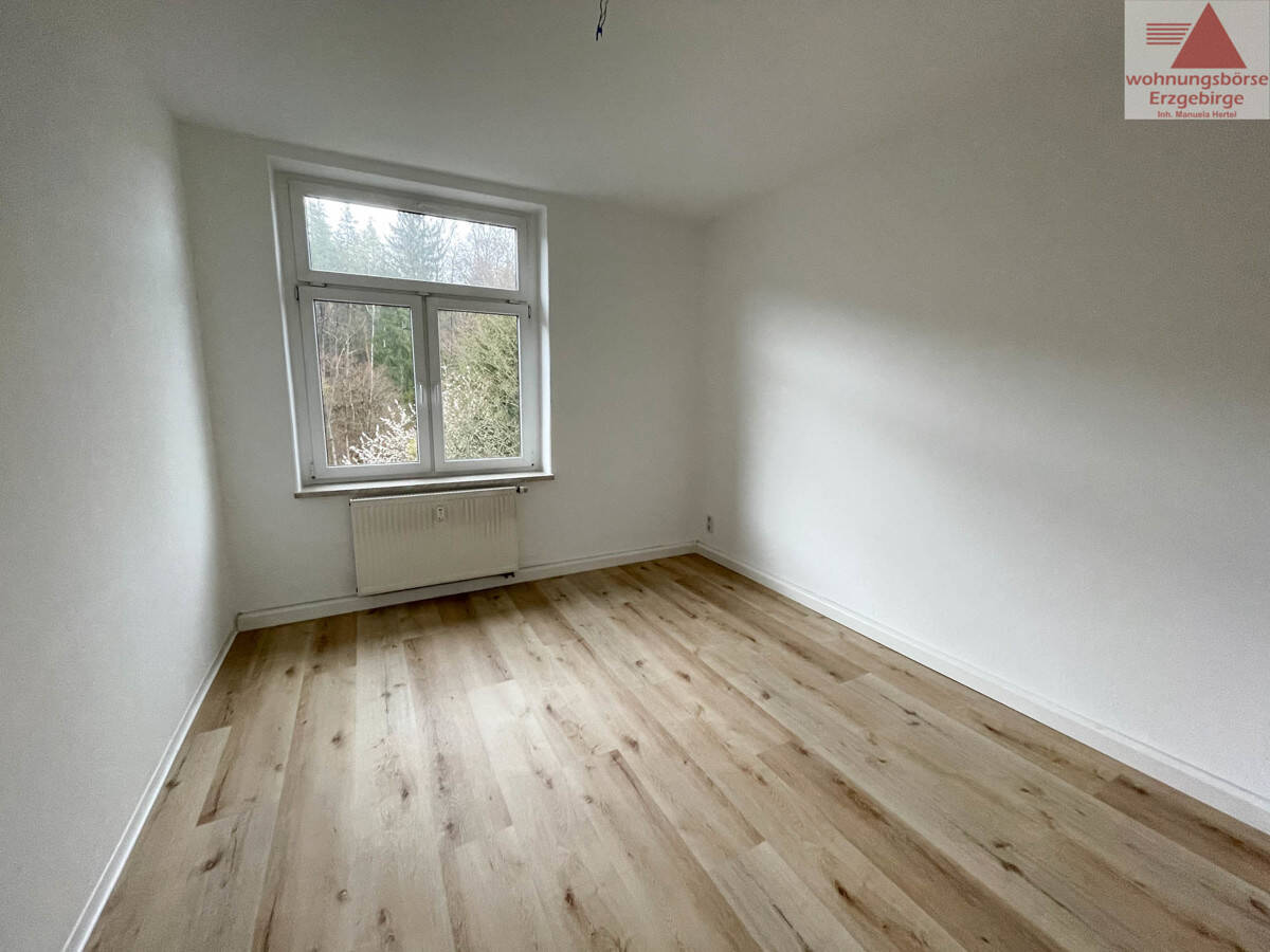 2-Raum-Wohnung mit Einbauküche in ruhiger Lage von Aue, 8280 Aue-Bad Schlema
