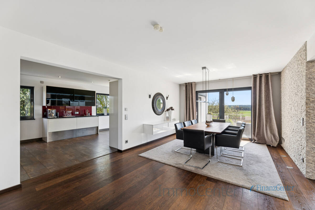 Stilvolle Architektenvilla mit Panorama-Weitblick und exklusiver Ausstattung bei Amberg, 92245 Kümmersbruck