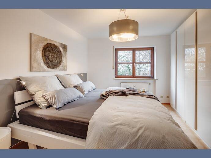 Möbliert: Moderne und helle Maisonette Wohnung zur Miete – München – Vorschaubild 3