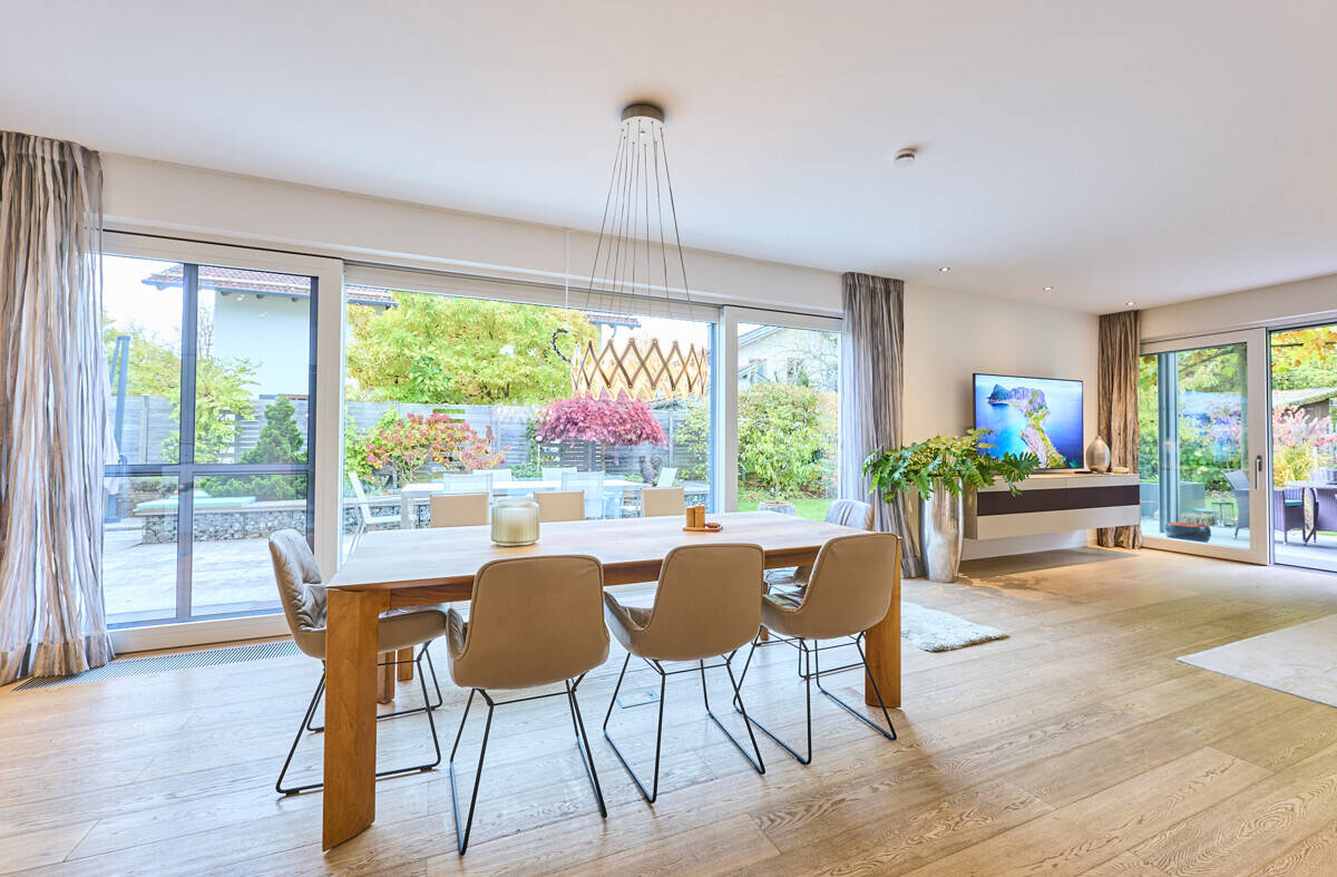 Design trifft Ruhe. Ein Zuhause mit Raum für alles, was zählt., 82041 Oberhaching