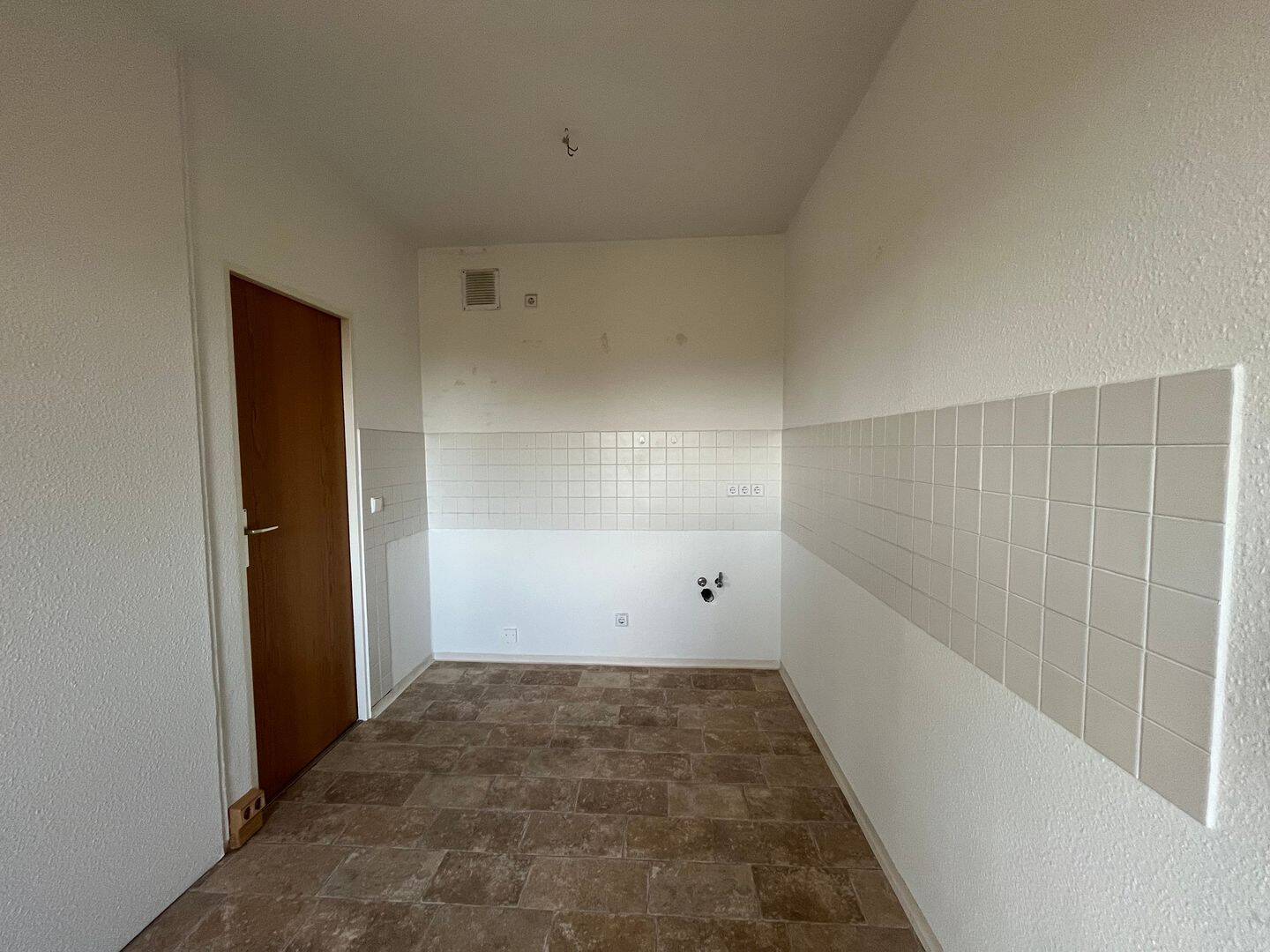 Moderne 3-Zimmer-Wohnung mit Balkon in Chemnitz Helbersdorf – Chemnitz – Vorschaubild 3