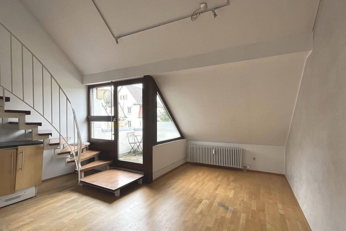 Attraktive Maisonette mit Balkon und TG-Stellplatz – 70435 Stuttgart – Vorschaubild 3