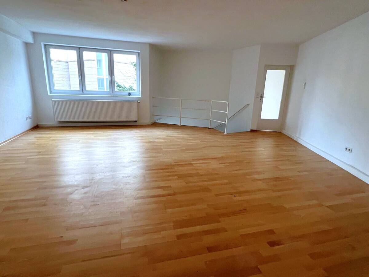 Energetisch modernisiertes Mehrfamilienhaus in bester Innenstadtlage!, 34117 Kassel