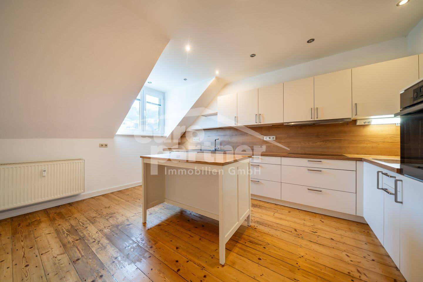 Charmante Maisonettewohnung im Herzen von Idar!, 55743 Idar-Oberstein