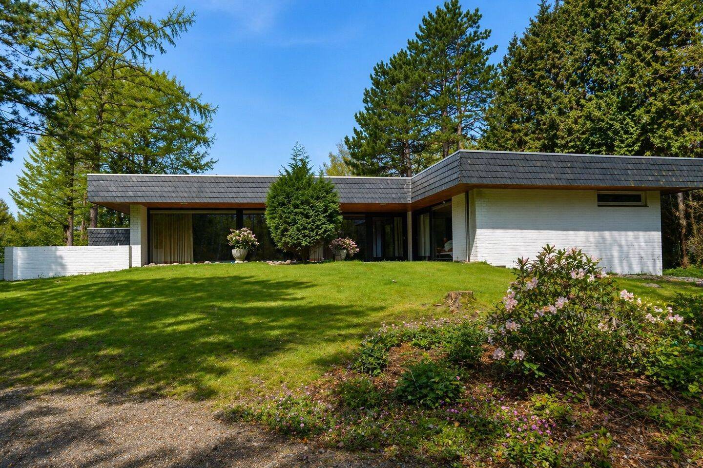 Exklusives Einfamilienhaus mit parkähnlichem Grundstück, Terrasse & Garage in ruhiger Lage der Wingst, 21789 Wingst