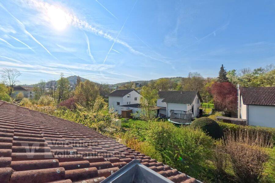 Aussicht, Lage, Freizeit – Schicke Wohnung mit Dachterrasse und Garage! – 72762 Reutlingen – Vorschaubild 3