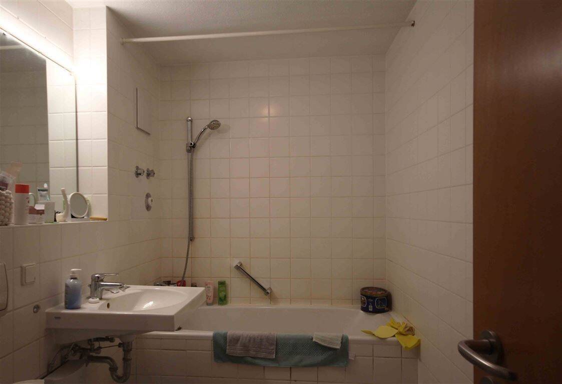 2-Zimmer-Eigentumswohnung mit Potenzial-bezugsfreia b Nobember in Stuttgart West, 70178 Stuttgart (Mitte Süd West)