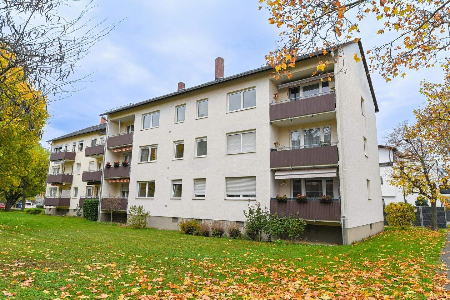 2 Zimmerwohnung mit Balkon und neuster Heiztechnik !, 67098 Bad Dürkheim
