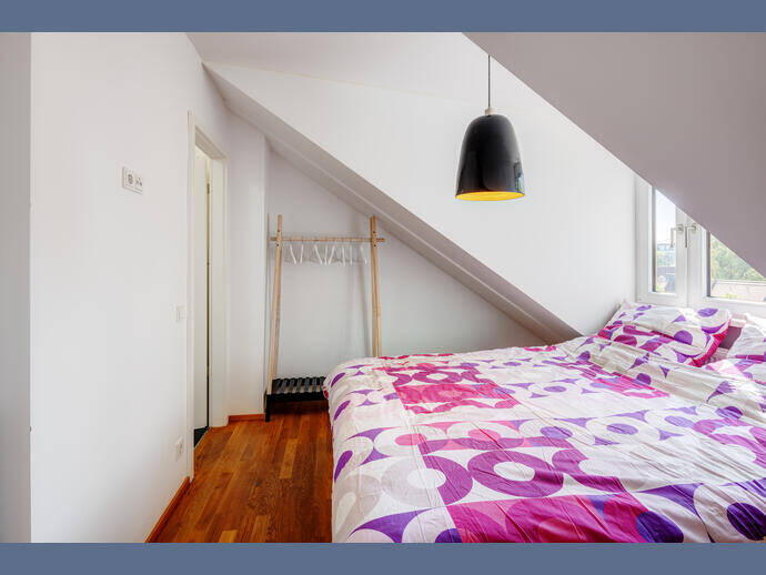 Möbliert: Sonnige Südwest Dachterrasse, modern und ruhig – München – Vorschaubild 3