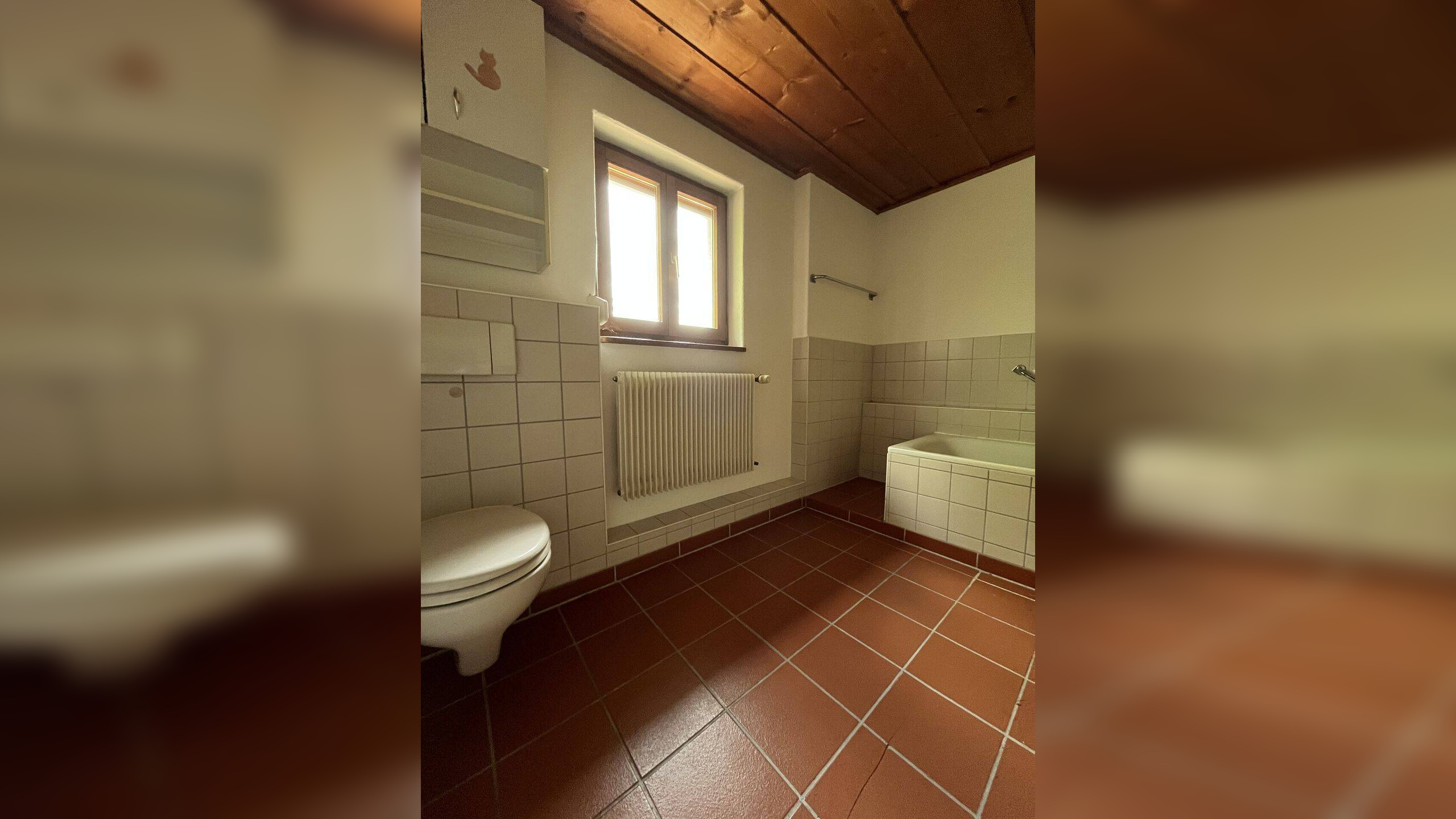 Charmante Doppelhaushälfte mit natürlichem Wohnambiente, 78554 Aldingen