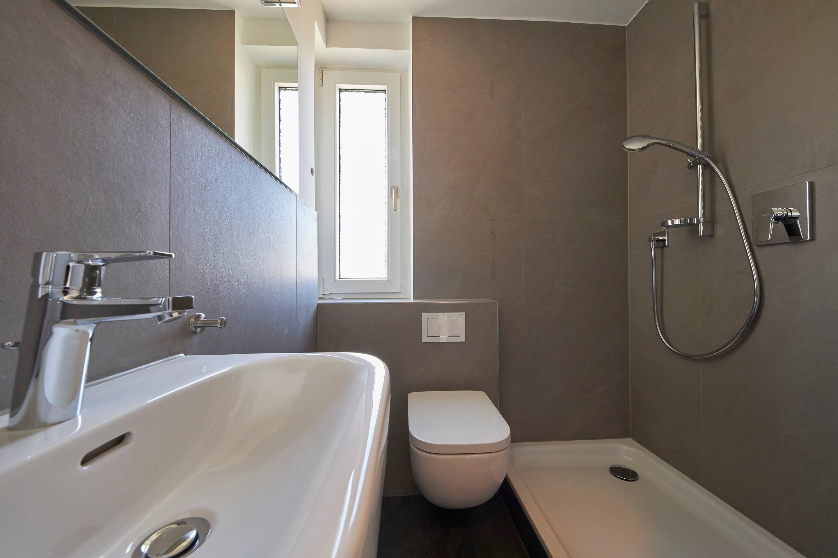 neu renovierte, moderne 1-Zimmer-Wohnung – S-West mit Aufzug – 1213 – 70174 Stuttgart – Vorschaubild 4