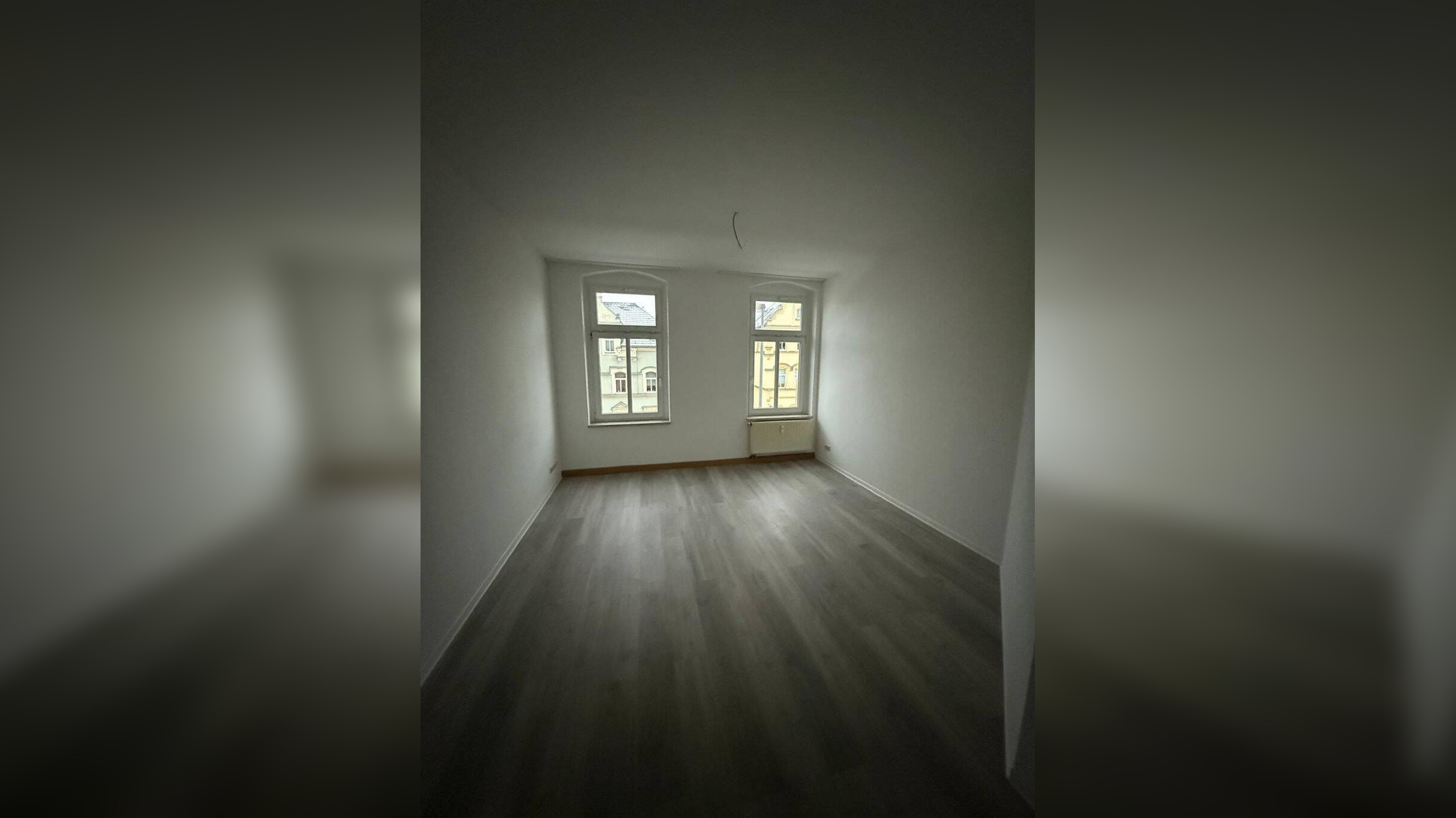 Großzügige 3-Zimmer mit Garage, Laminat, EBK und Wannenbad in guter Lage – Chemnitz – Vorschaubild 4
