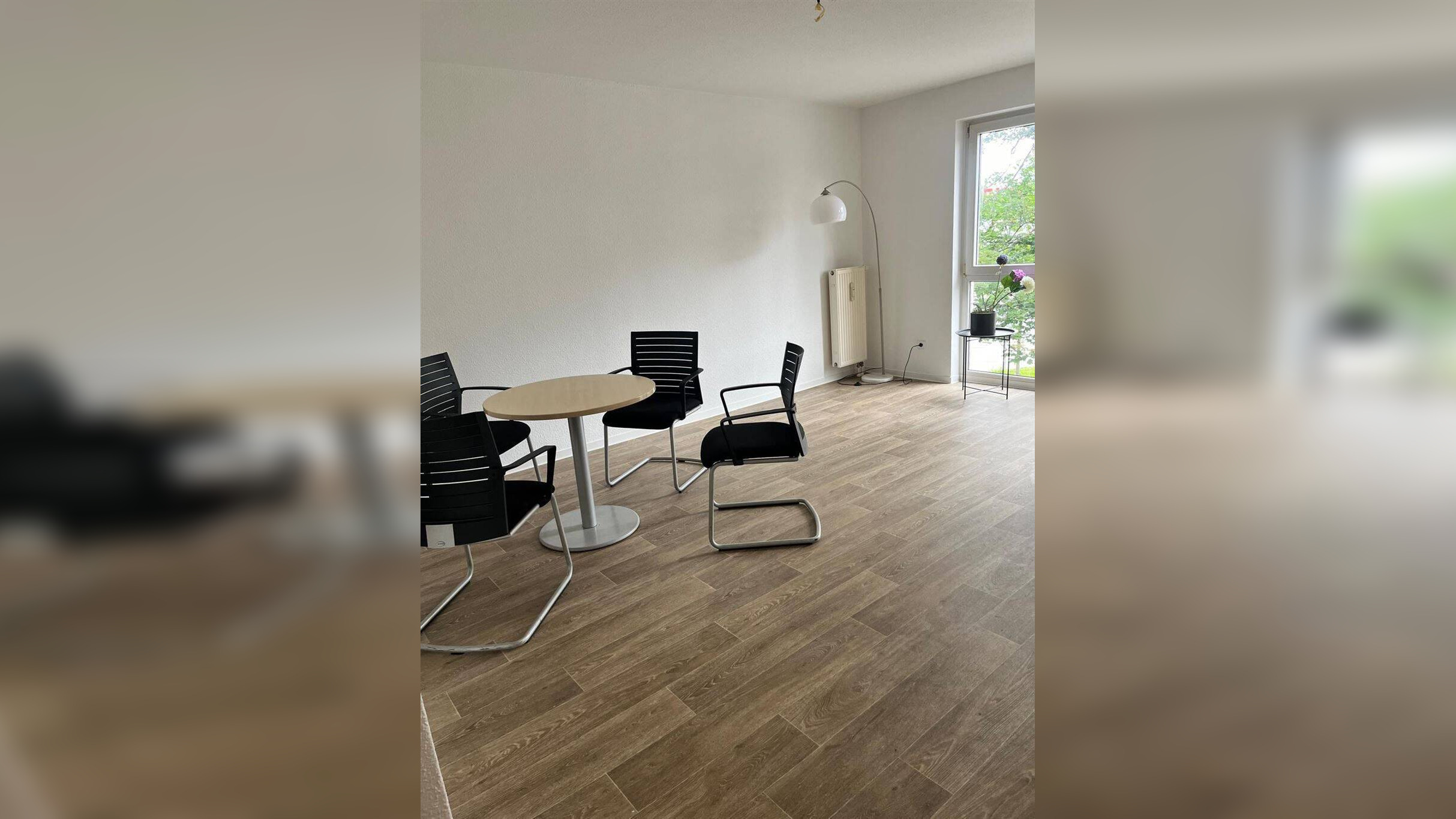 Frisch renovierte 2-Zimmer mit Dusche in beliebter Lage! TG mgl.! Teilmöbliert! – Chemnitz – Vorschaubild 4