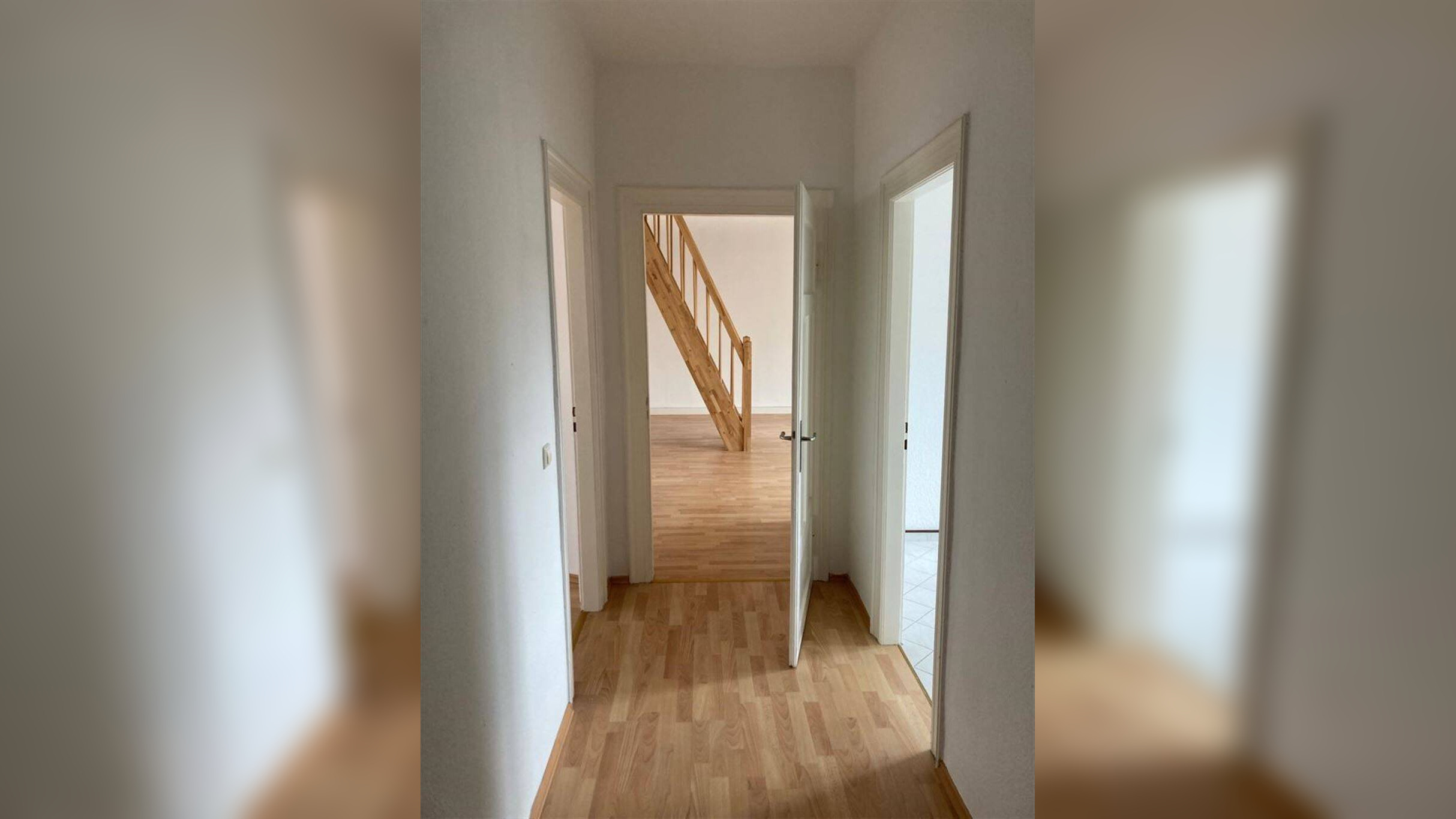 Großzügige DG 4-Zimmer mit Laminat, Wannenbad und Balkon in ruhiger Lage!, 4741 Roßwein