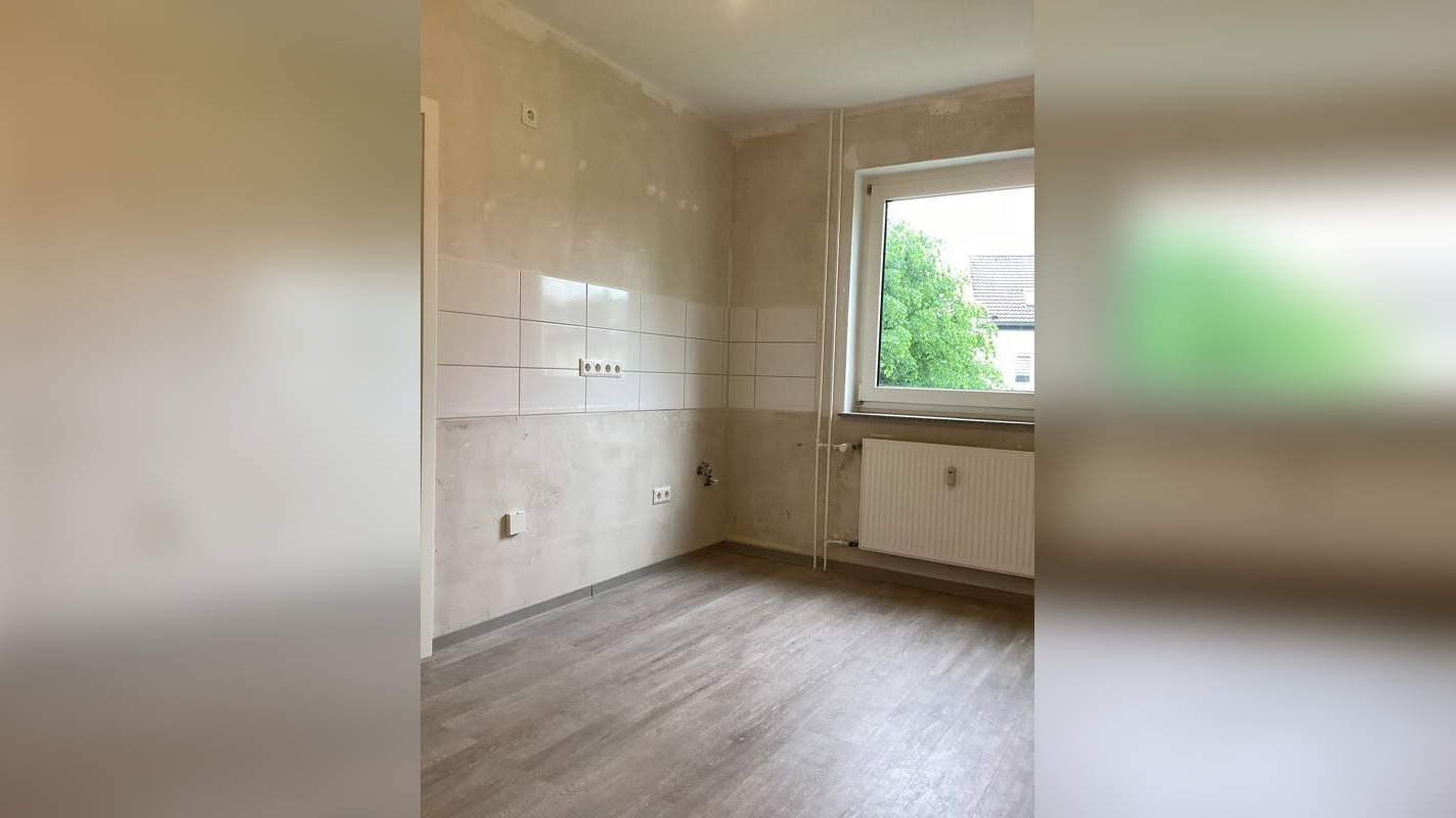 Komm nach Heiligenhaus: 2 schön aufgeteilte Zimmer+ K, D, B und ein Sonnenbalkon, 42579 Heiligenhaus