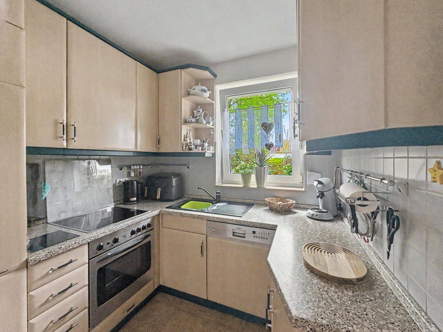 Attraktive 3-Zimmer-Eigentumswohnung mit Terrasse und Stellplatz in ruhiger Lage von Halle-Neustadt, 6124 Halle (Saale) (Saaleaue Südliche Neustadt Westliche Neustadt)