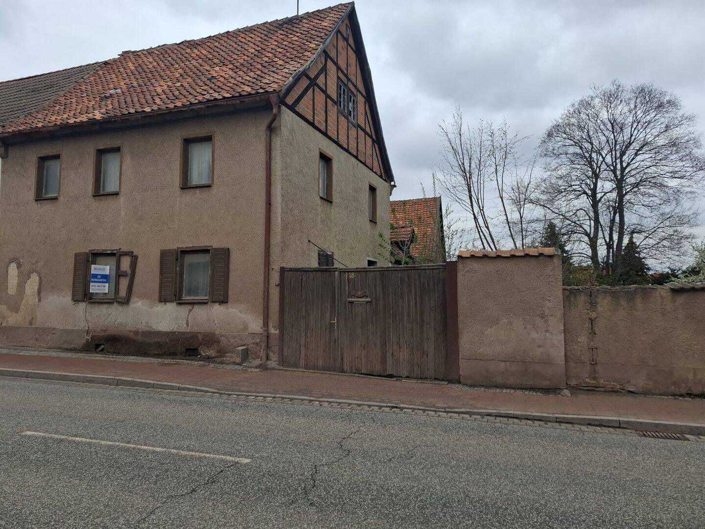 Schönes Grundstück * sanierungsbedürftige entkernte Bausubstanz + Scheune * 06493 Ballenstedt-Rieder, 6493 Ballenstedt