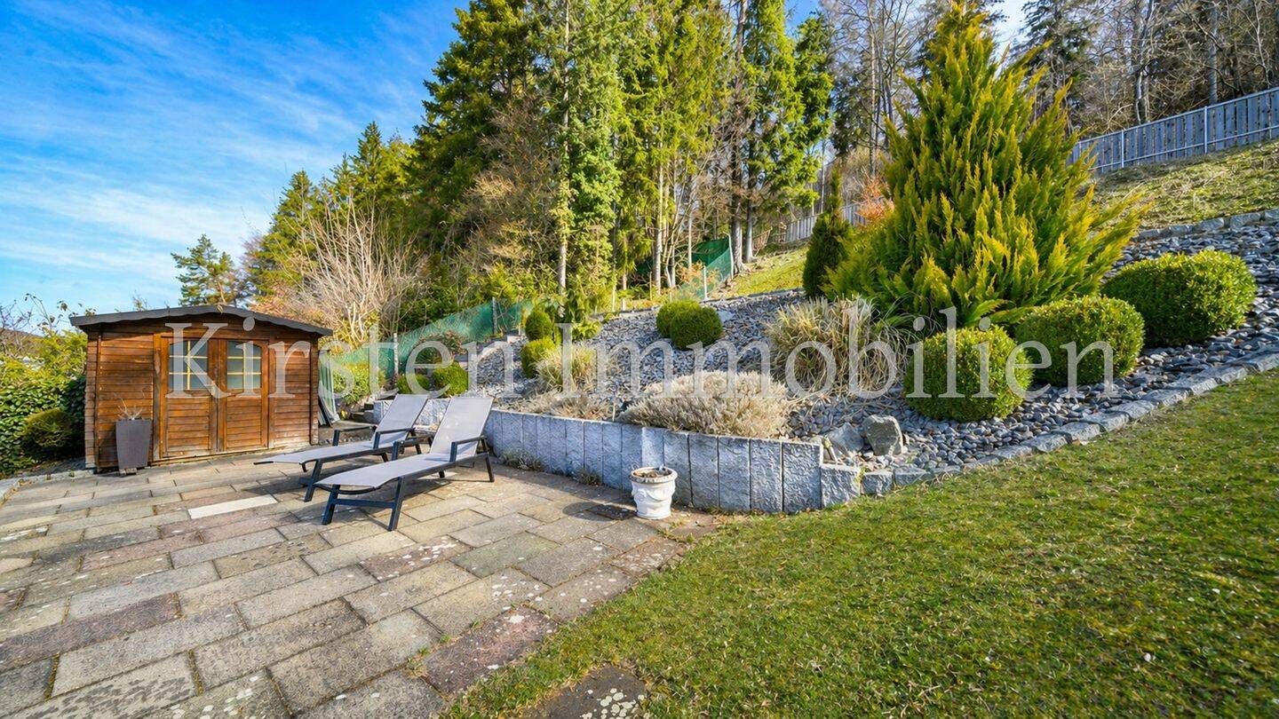 Albstadt-Tailfingen: Energetisch modernisiertes Einfamilienhaus mit Wärmepumpe und Terrassengarten!, 72461 Albstadt