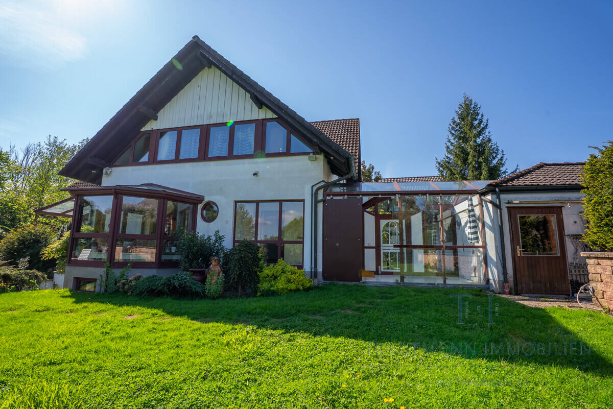 Charmantes großzügiges Einfamilienhaus mit schönem Garten, 77815 Bühl