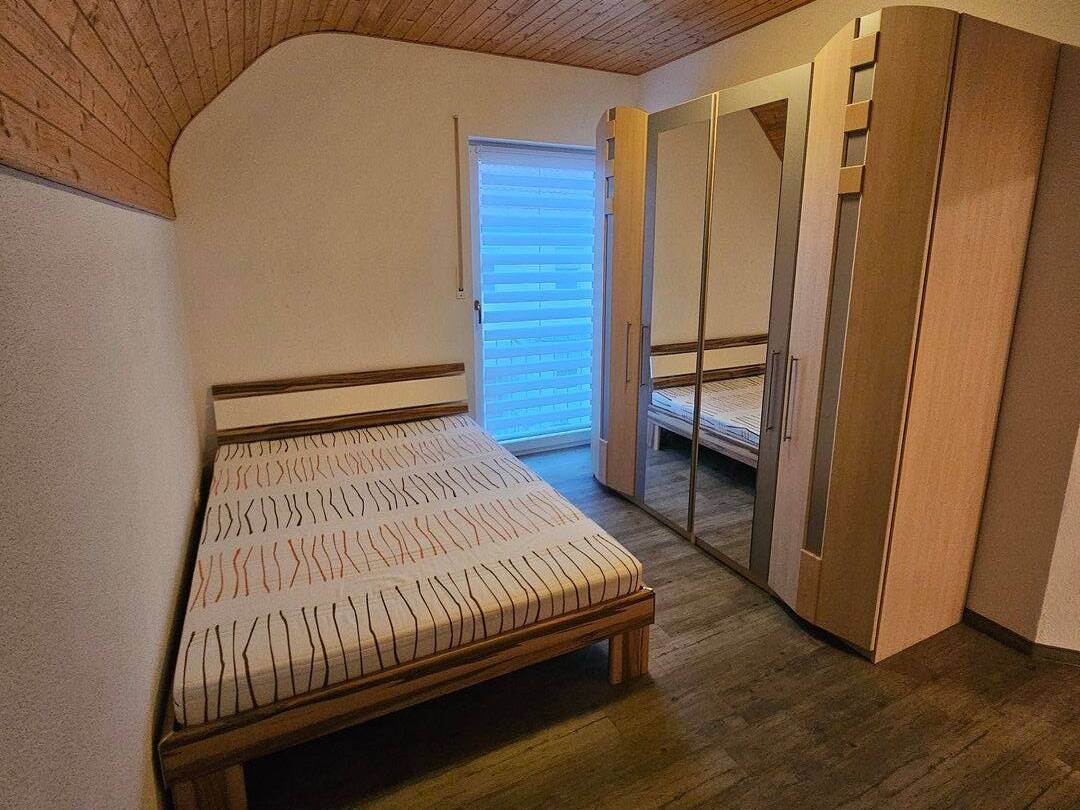2,5 Zimmer Wohnung mit Garagenstellplatz, 85123 Karlskron