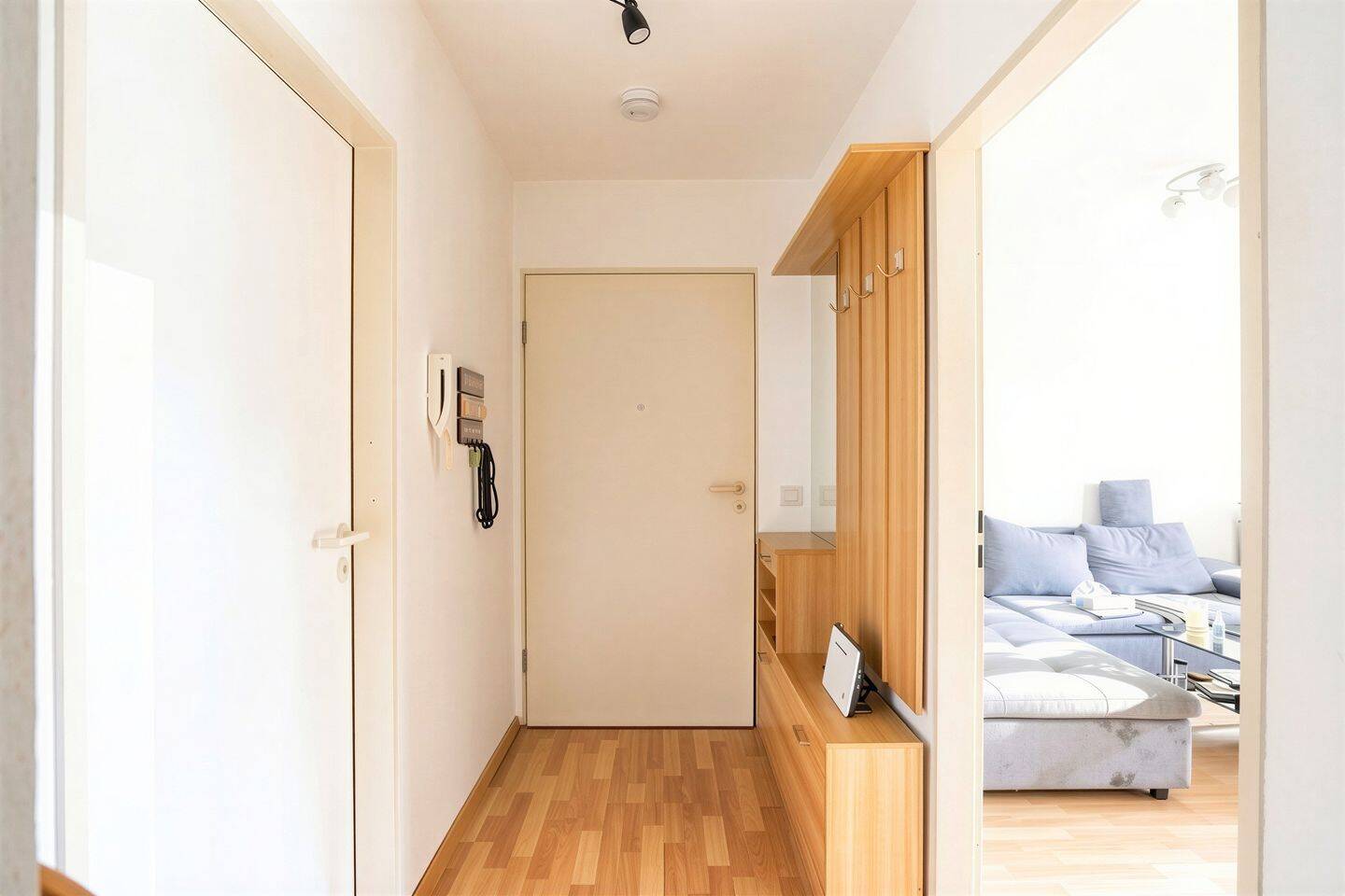 +++ Über den Dächern von Freital! Attraktive 3-Zimmer-Wohnung mit 2 Balkonen und TG-Stellplatz +++, 1705 Freital