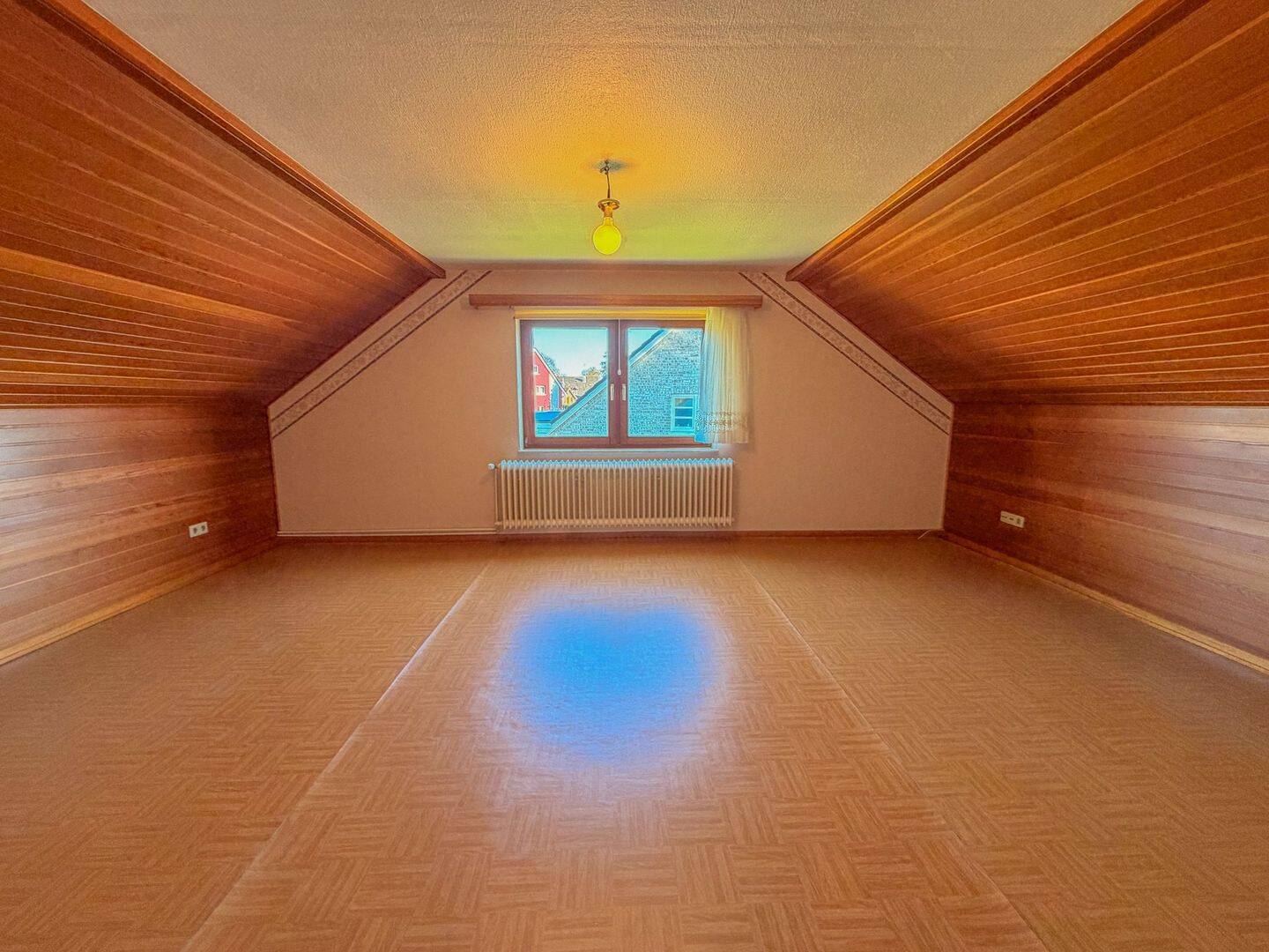 Geräumiges Einfamilienhaus in herzlicher Nachbarschaft., 25436 Uetersen