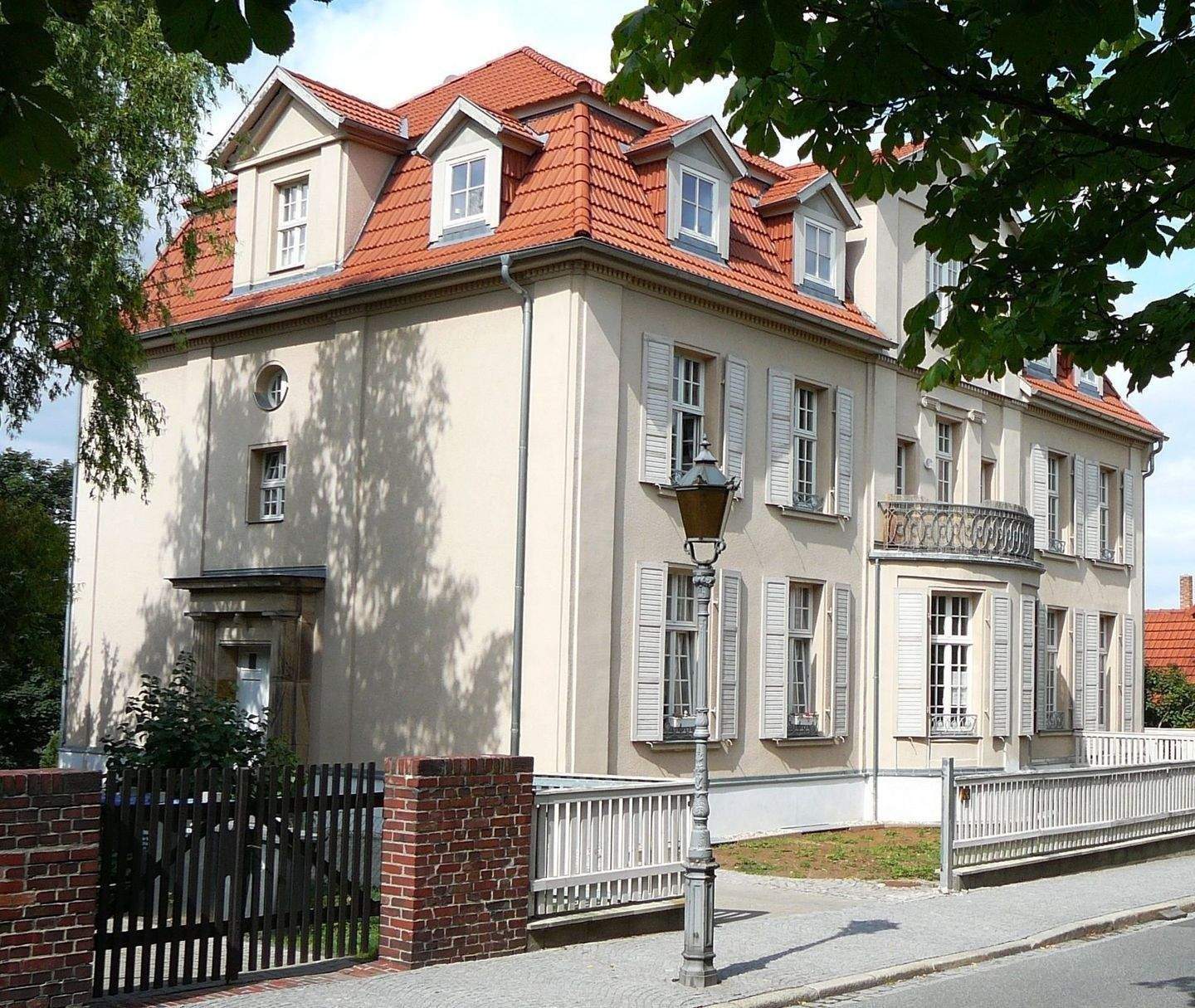 *** Attraktive 4-ZKB-ETW an der Allee! ***, 6493 Ballenstedt