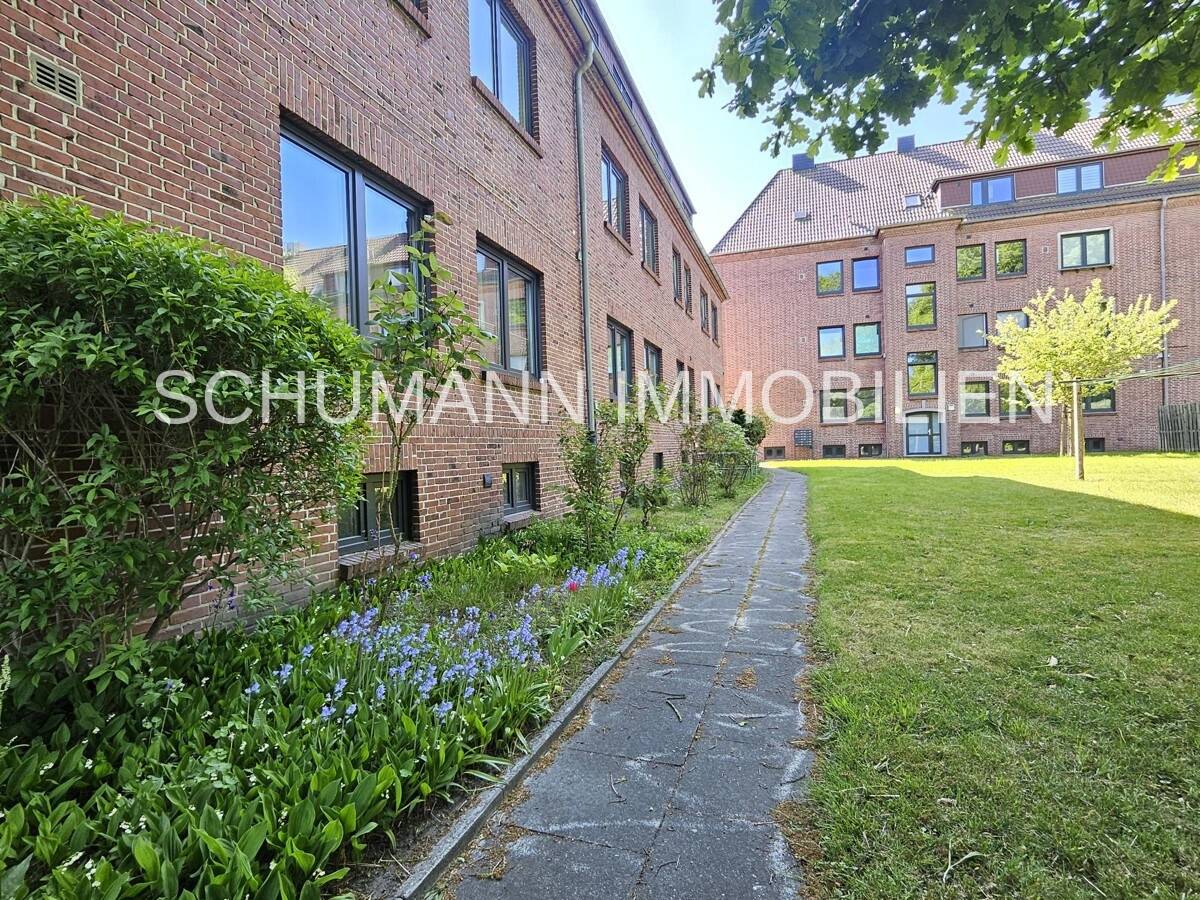 Gepflegtes Wohnensemble mit 38 Wohnungen nahe Stadttheater, 2.450m² Grdst, JKM 202.000,00€, 26384 Wilhelmshaven (Heppens Heppenser Groden Innenhafen Innenstadt Neuende)