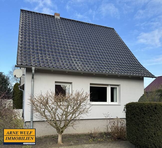 Stilvolles Einfamilienhaus in gefragter Wohnlage!!!, 19372 Groß Godems