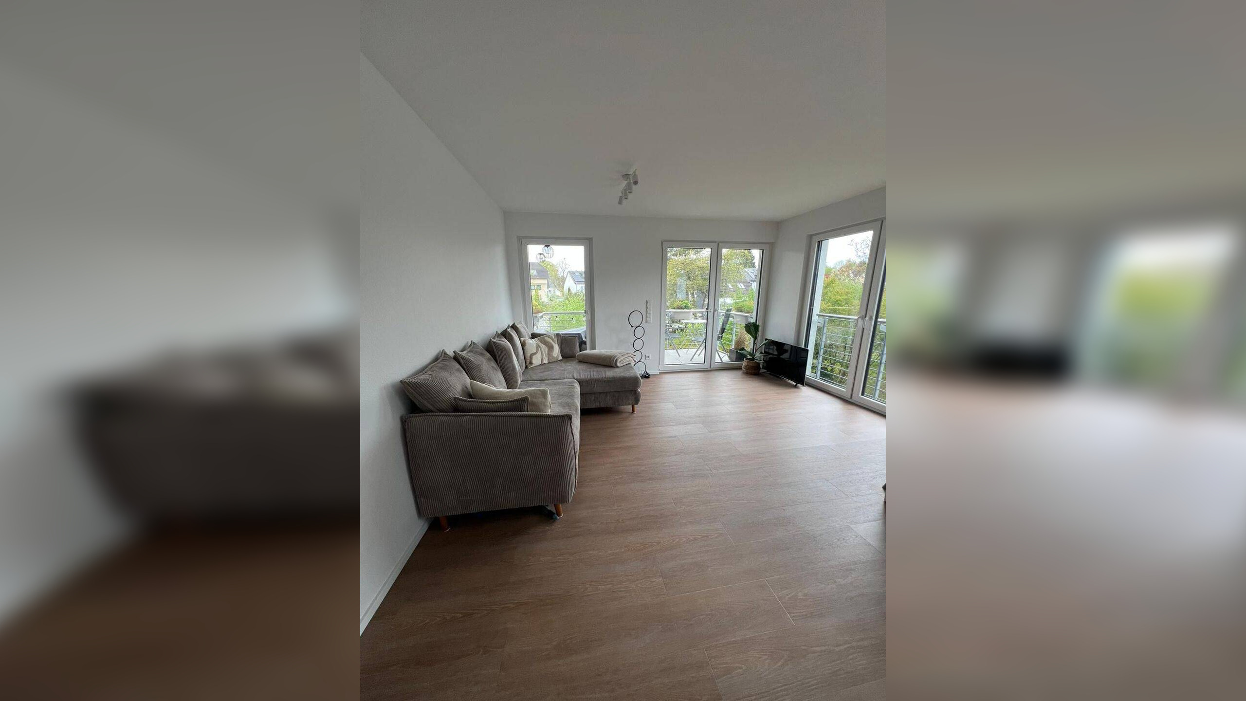 helle Erdgeschosswohnung – 2 Schlafzimmer/ offene Küche/Wohnzimmer, 51465 Bergisch Gladbach
