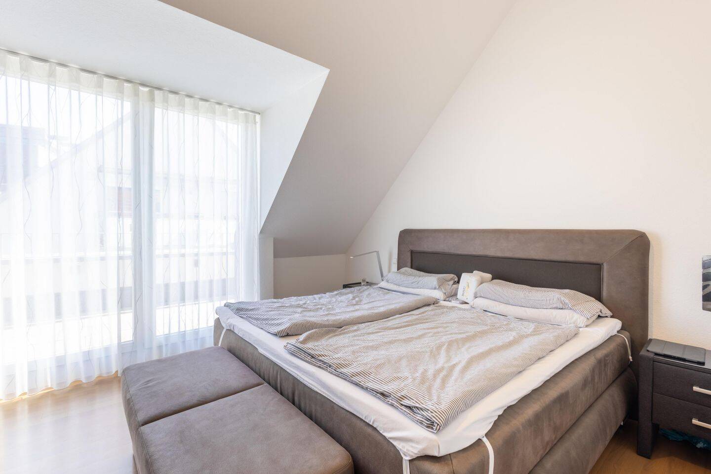 Großzügiges Penthouse mit bequemem Aufzug direkt in die Wohnung – 70499 Stuttgart – Vorschaubild 4