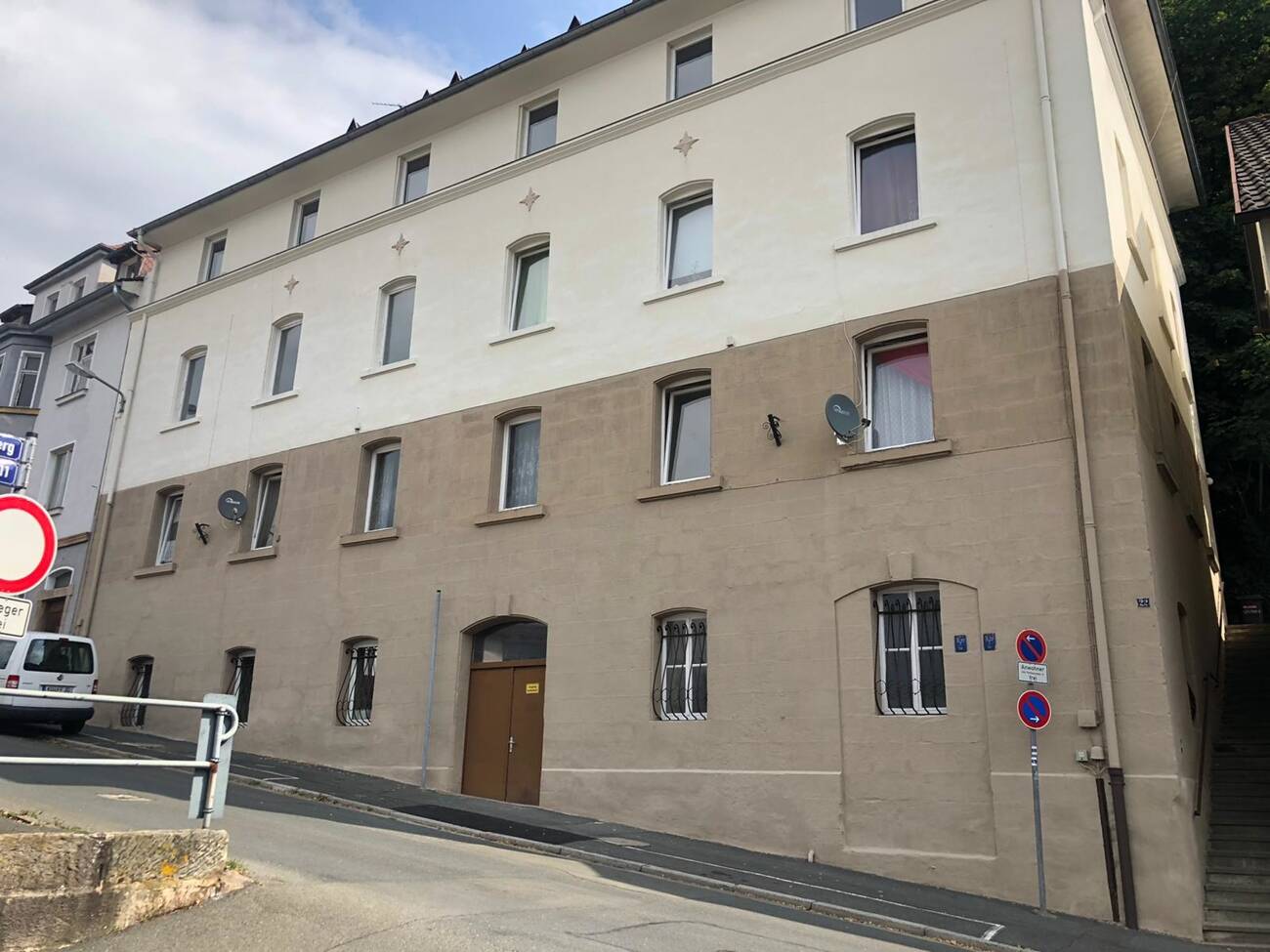 Am Fuße der Plassenburg in feinster Innenstadtlage: Solides 6-Parteienhaus mit Altstadtblick, 95326 Kulmbach