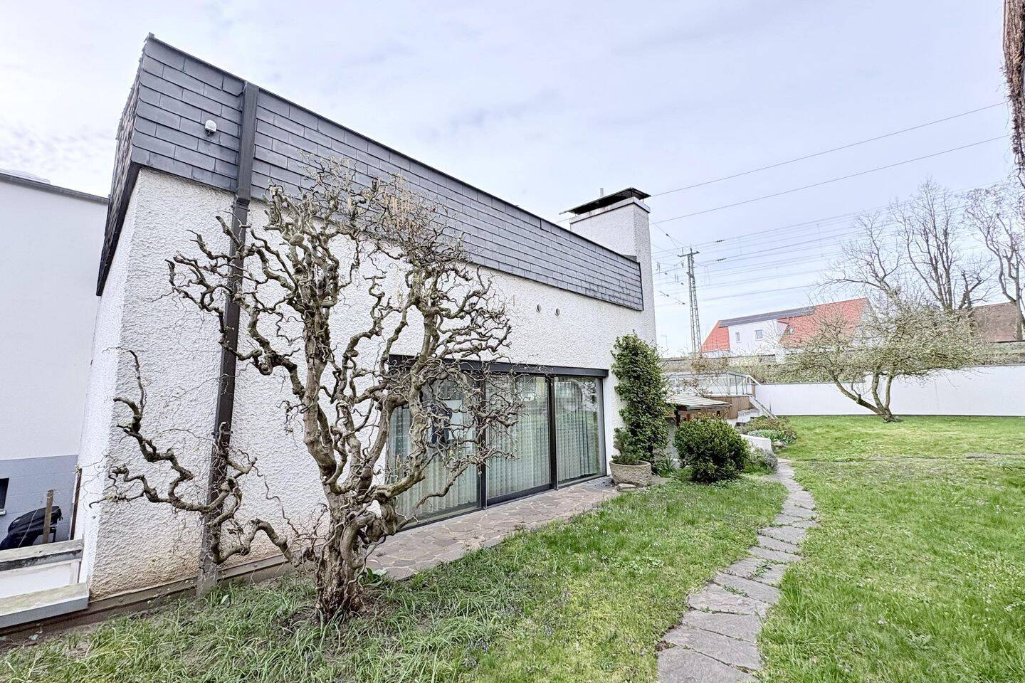 Architektenhaus – großzügig und zentral mit vielfältigen Nutzungsmöglichkeiten, 91522 Ansbach