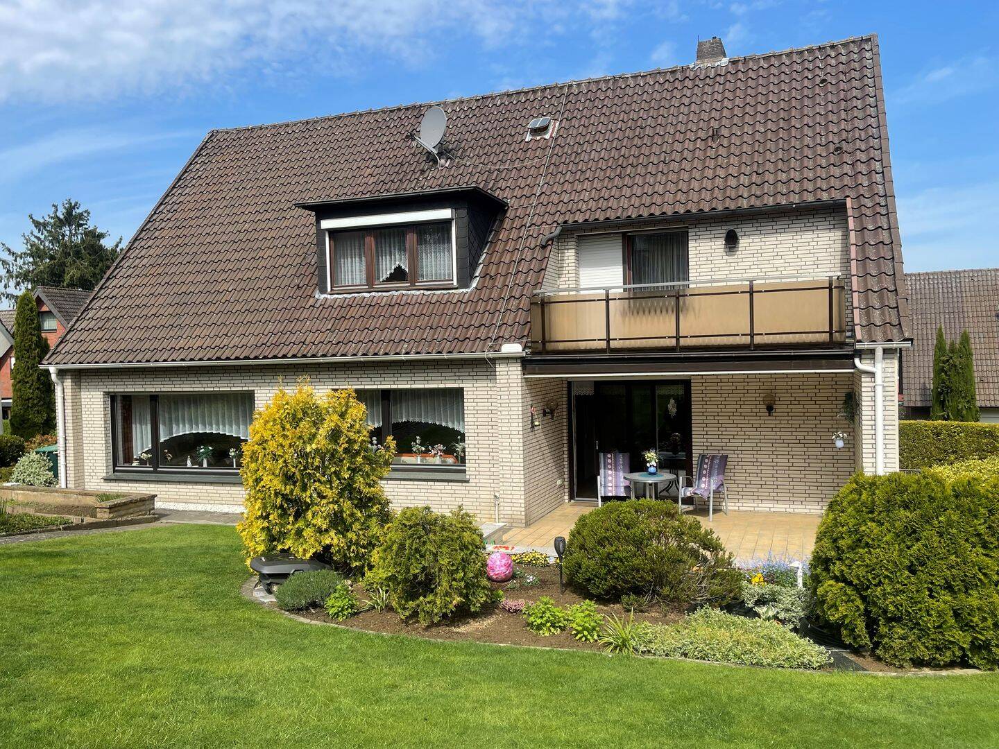 Gepflegtes Einfamilienhaus in 49152 Bad Essen / Lintorf – provisionsfrei von privat, 49152 Bad Essen