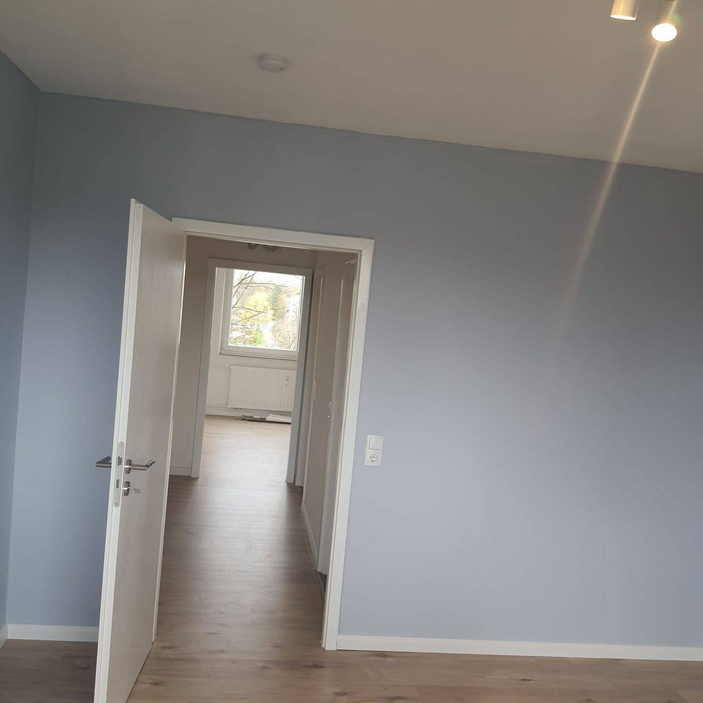 Erstbezug. 3 Zim. Parkplatz. 2 Loggia. Beste Lage, 30880 Laatzen
