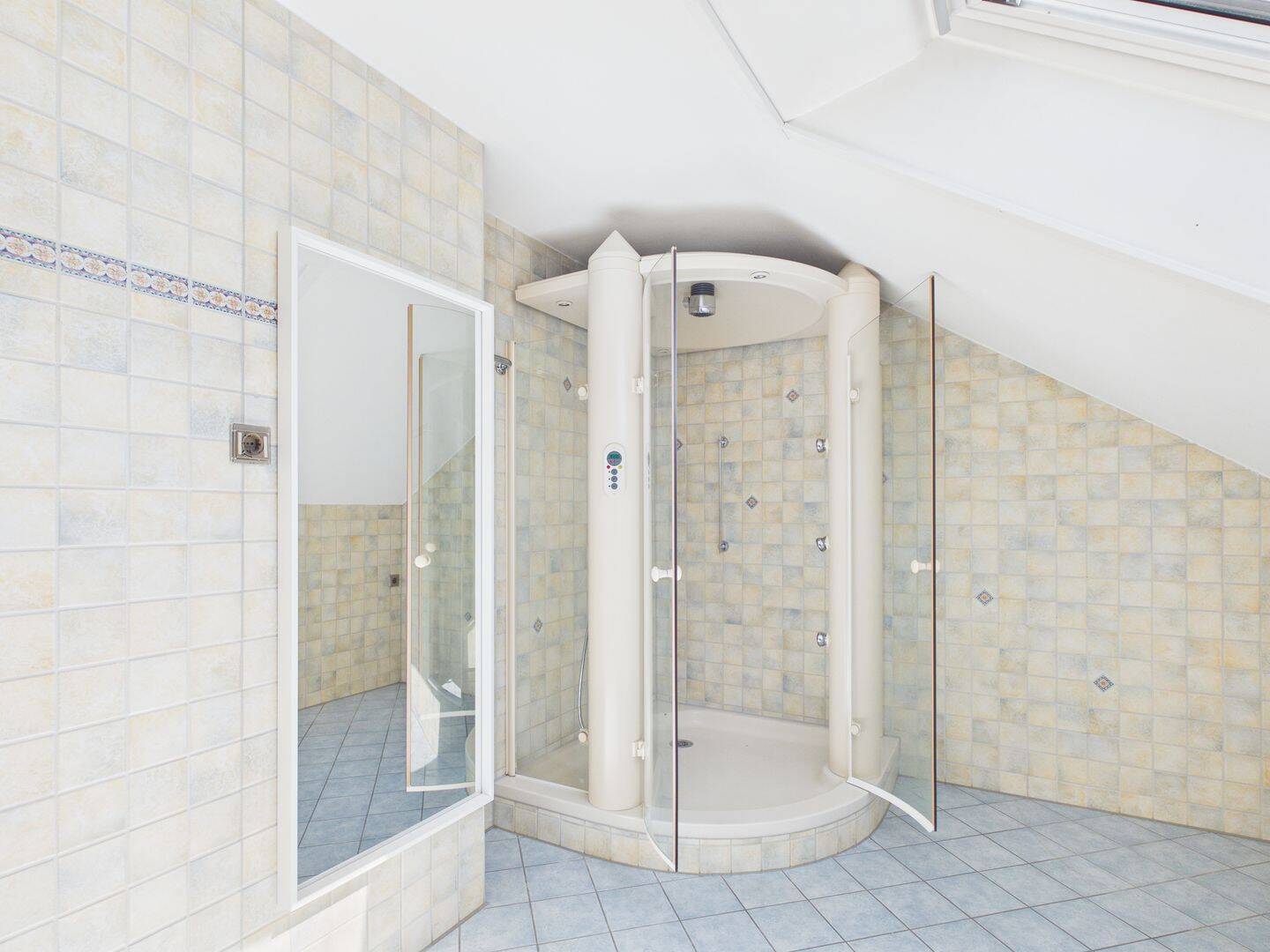 helle 3 – Zimmerwohnung in der Neu-Ulmer Innenstadt, 89231 Neu-Ulm
