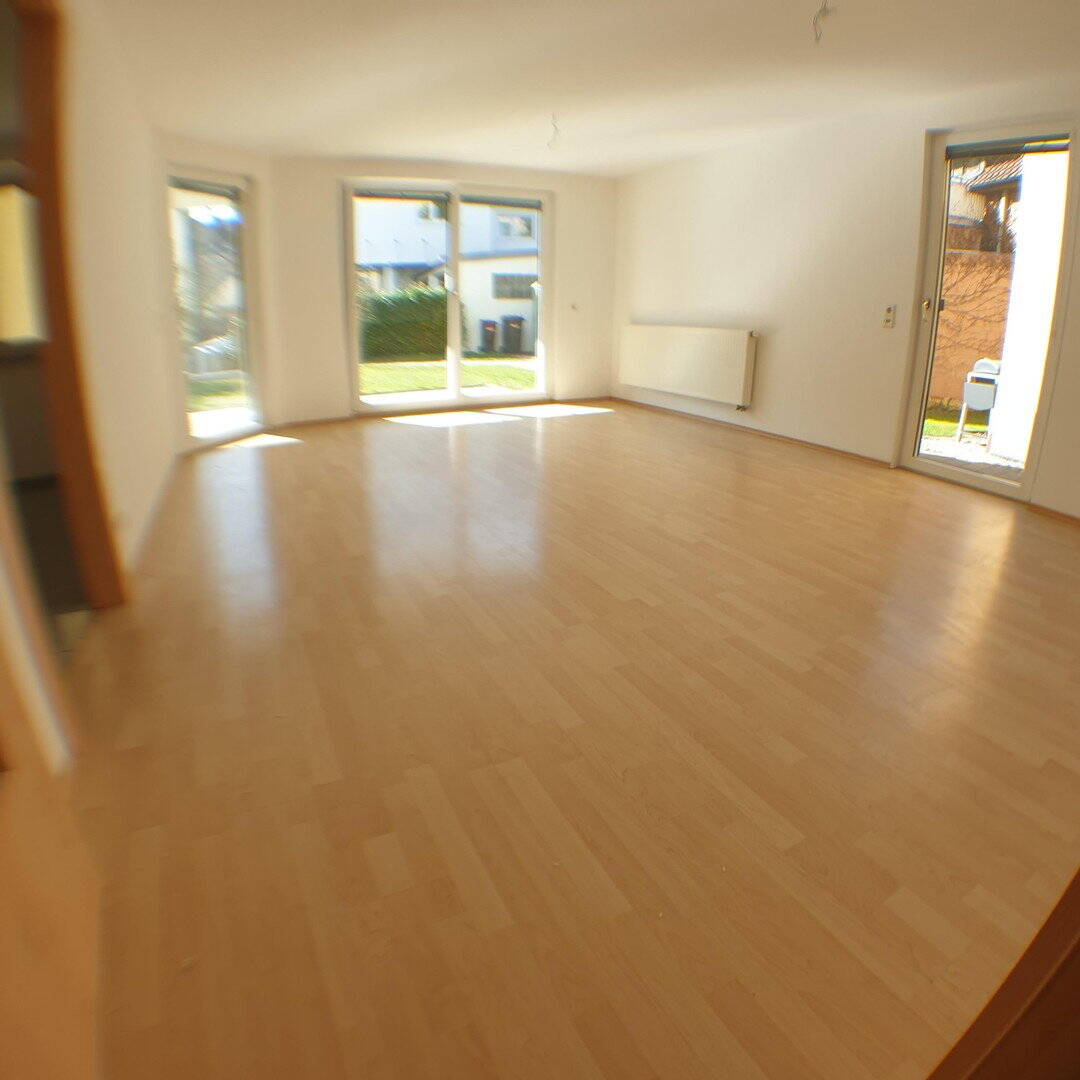Sehr schöne 3,5 Zi. – Wohnung mit Süd-Balkon und EBK im Zentrum von Aalen., 73430 Aalen