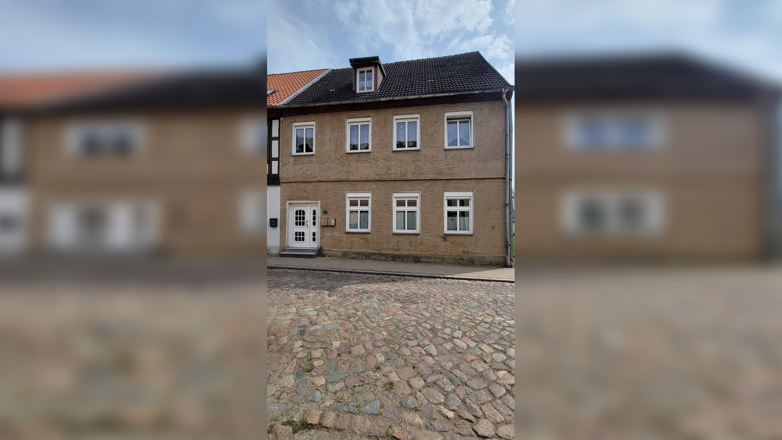Großzügiges charmantes Stadthaus – mit sichtgeschütztem Innenhof – ideal als Mehr-Generationen-Haus, 17153 Stavenhagen