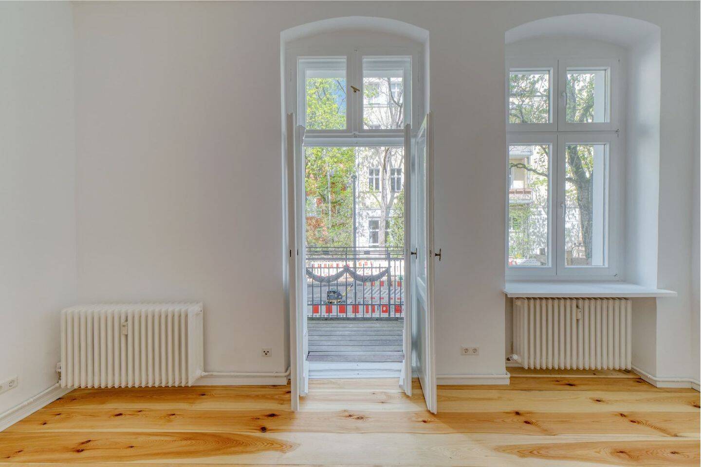 Stilvolle 3-Zimmer-Altbauwohnung mit Balkon und Stuck nahe Schloßstraße – 12161 Berlin – Vorschaubild 3