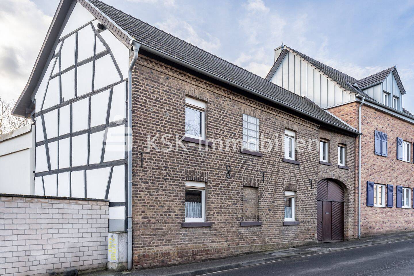 Historisches Haus auf großem Grundstück in Rösberg!, 53332 Bornheim