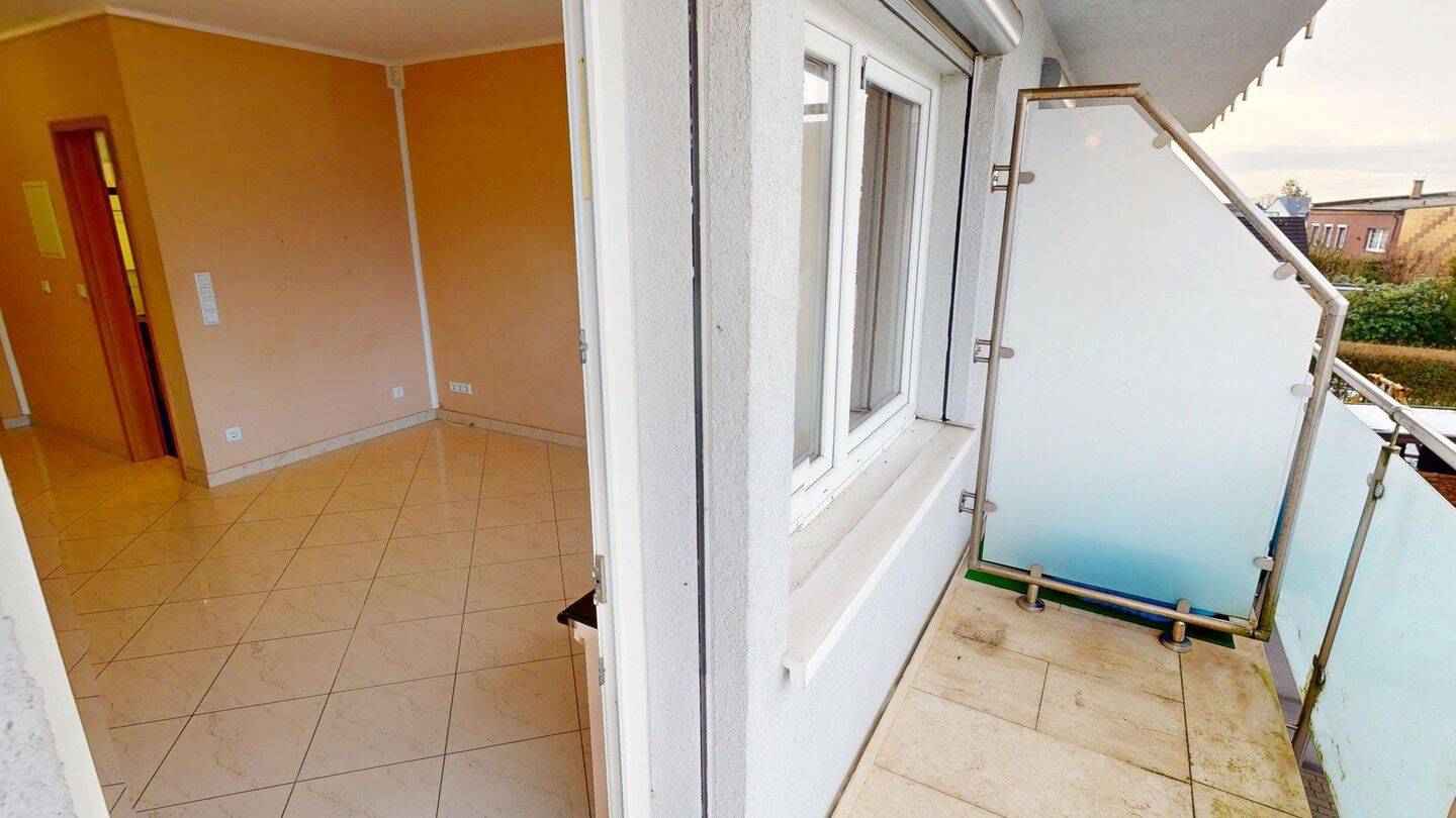 Schönes Appartement mit Balkon, 42659 Solingen (Burg Höhscheid Solingen-Mitte)
