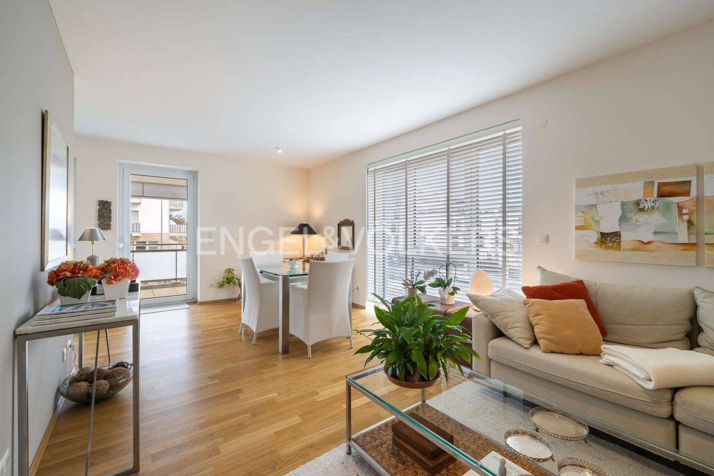 Helle und energieeffiziente 3-Zimmer-Wohnung mit Fahrstuhl und Balkon, 22926 Ahrensburg