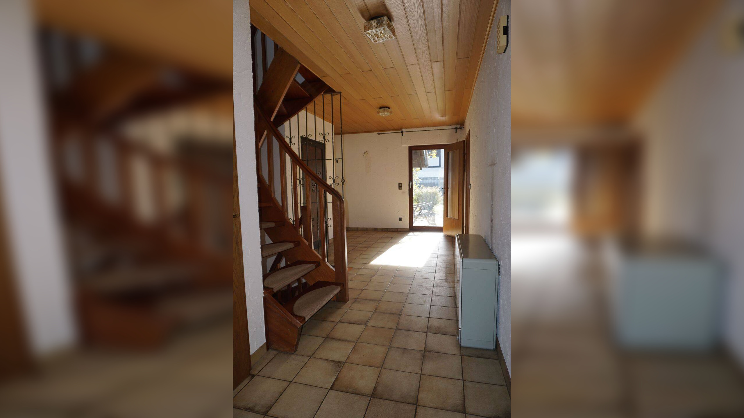 Kall im Naturpark Eifel, großzügiges Einfamilienhaus mit Einliegerwohnung in gepflegte Ruhiglage nahe Ortskern, 53925 Kall