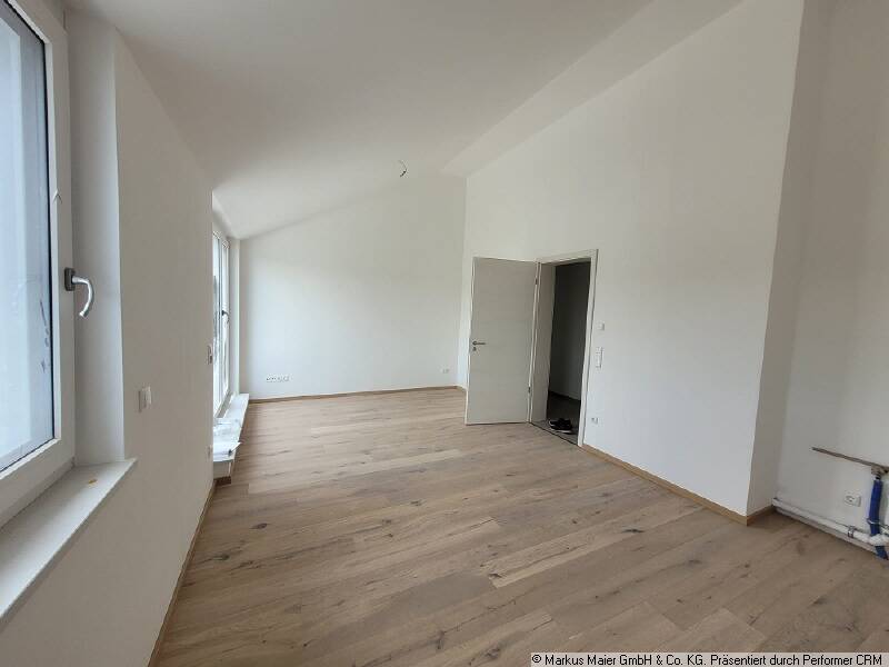 Sehr gute Anbindung zur A94 – DG mit Dachterrasse, 84419 Obertaufkirchen