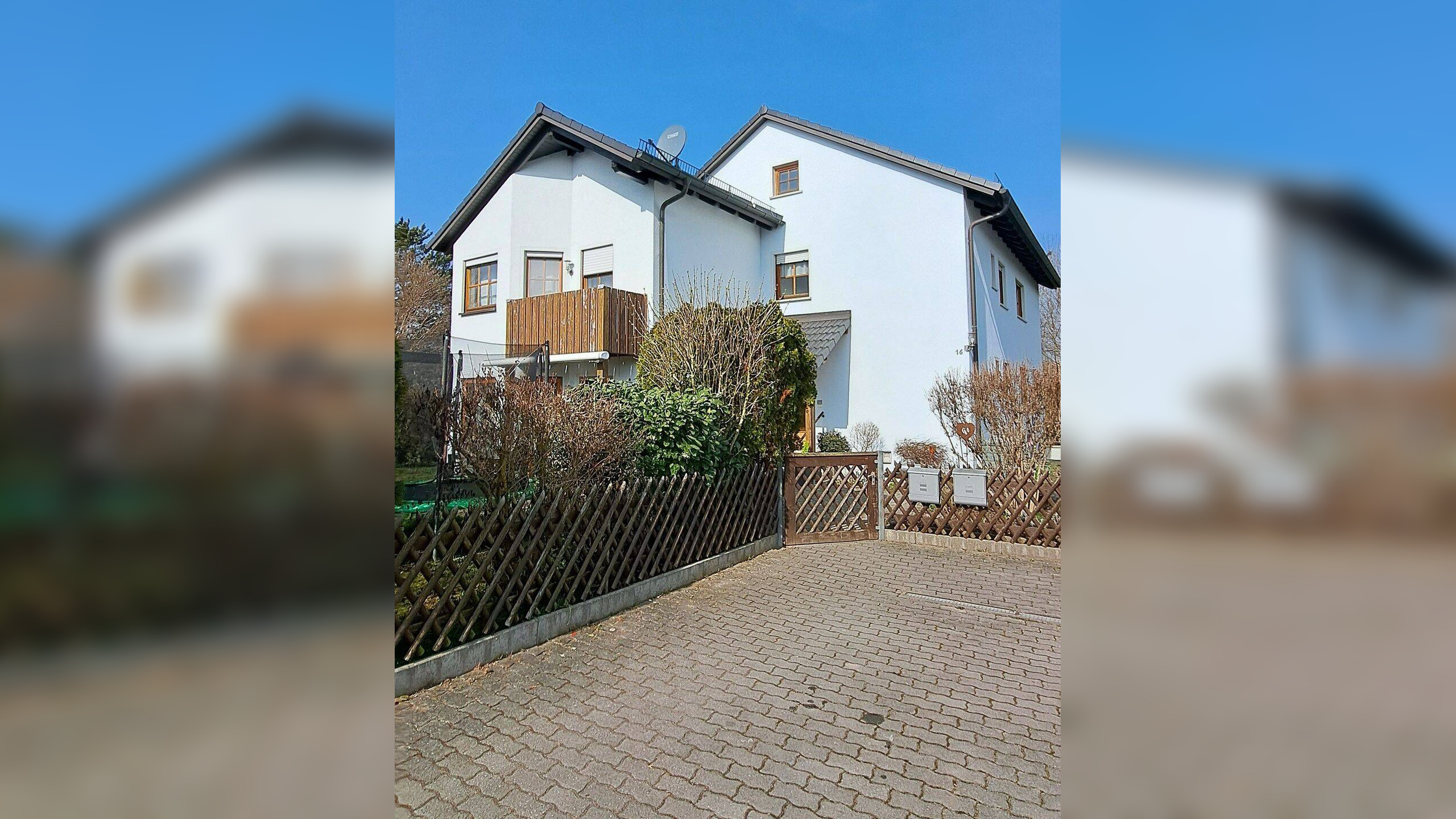 Zweifamilienhaus/Zweigenerationenhaus in Kriegenbrunn, 91056 Erlangen