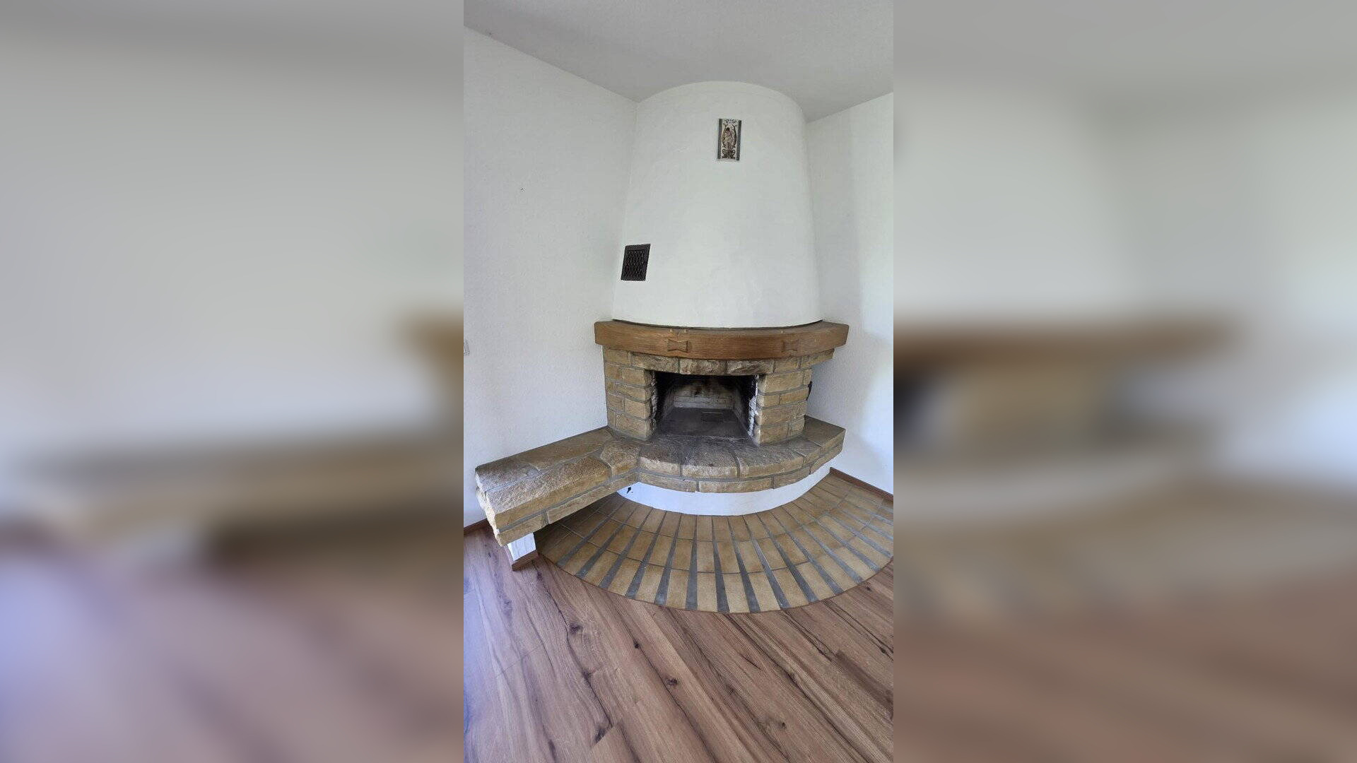 Hochwertige 3 Zimmer Wohnung mit großer Dachterasse inkl. EBK + Stellplatz – ab sofort verfügbar, 32805 Horn-Bad Meinberg