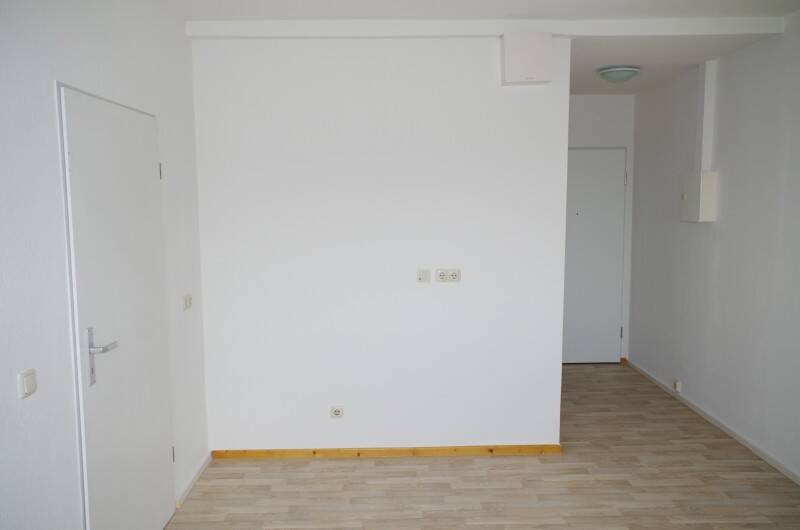 2-Raum-Wohnung mit Aufzug und Balkon, 7318 Saalfeld/Saale