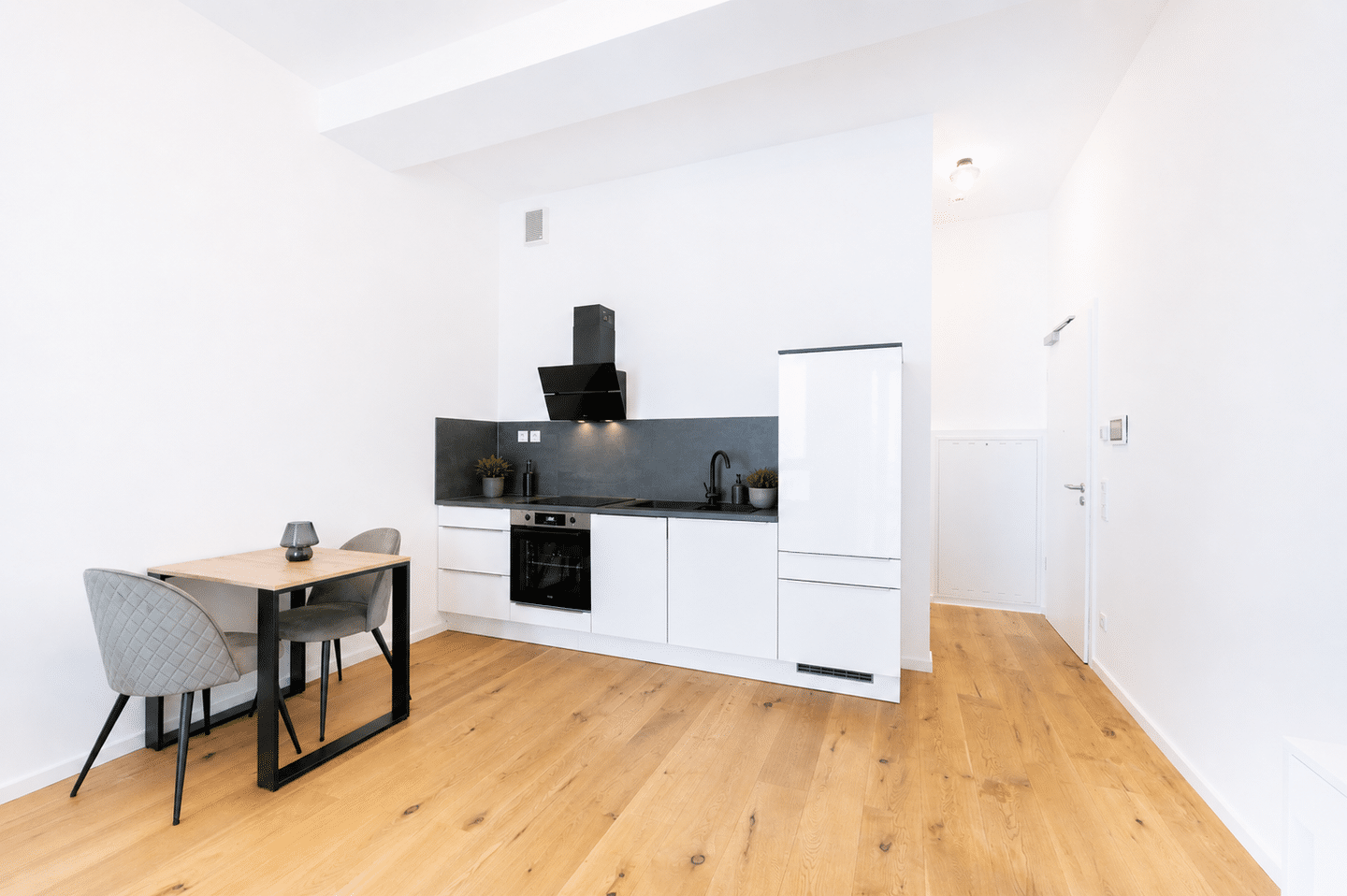 1-Zimmer-Wohnung mit Balkon in Offenbach, 63071 Offenbach am Main (Offenbach am Main Tempelsee)