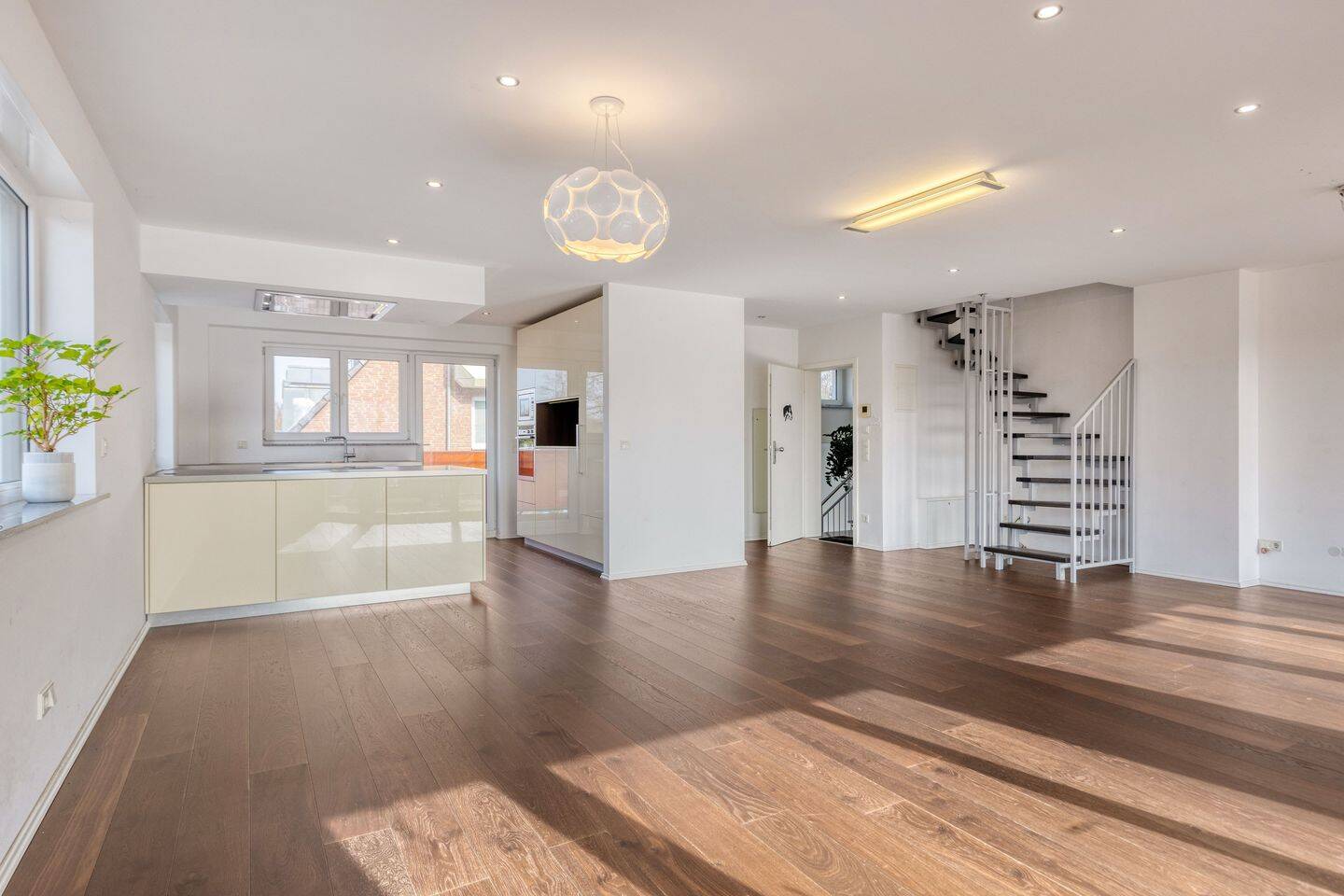 Moderne Maisonette-Wohnung | 3 Balkone | Kochinsel | A+ – 51109 Köln – Vorschaubild 5