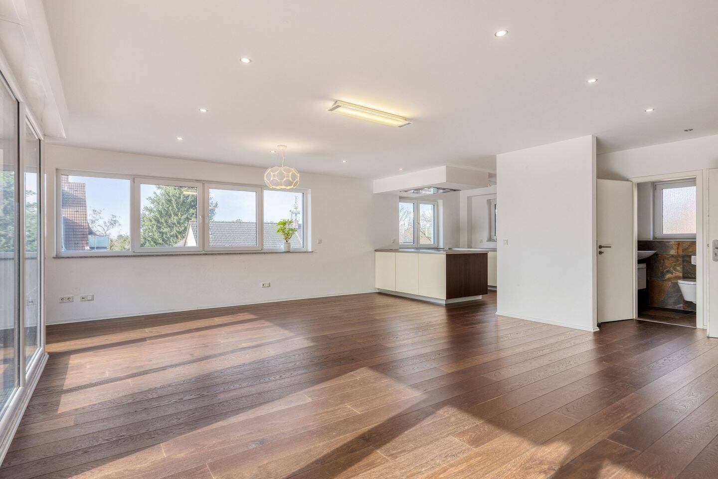 Moderne Maisonette-Wohnung | 3 Balkone | Kochinsel | A+ – 51109 Köln – Vorschaubild 6